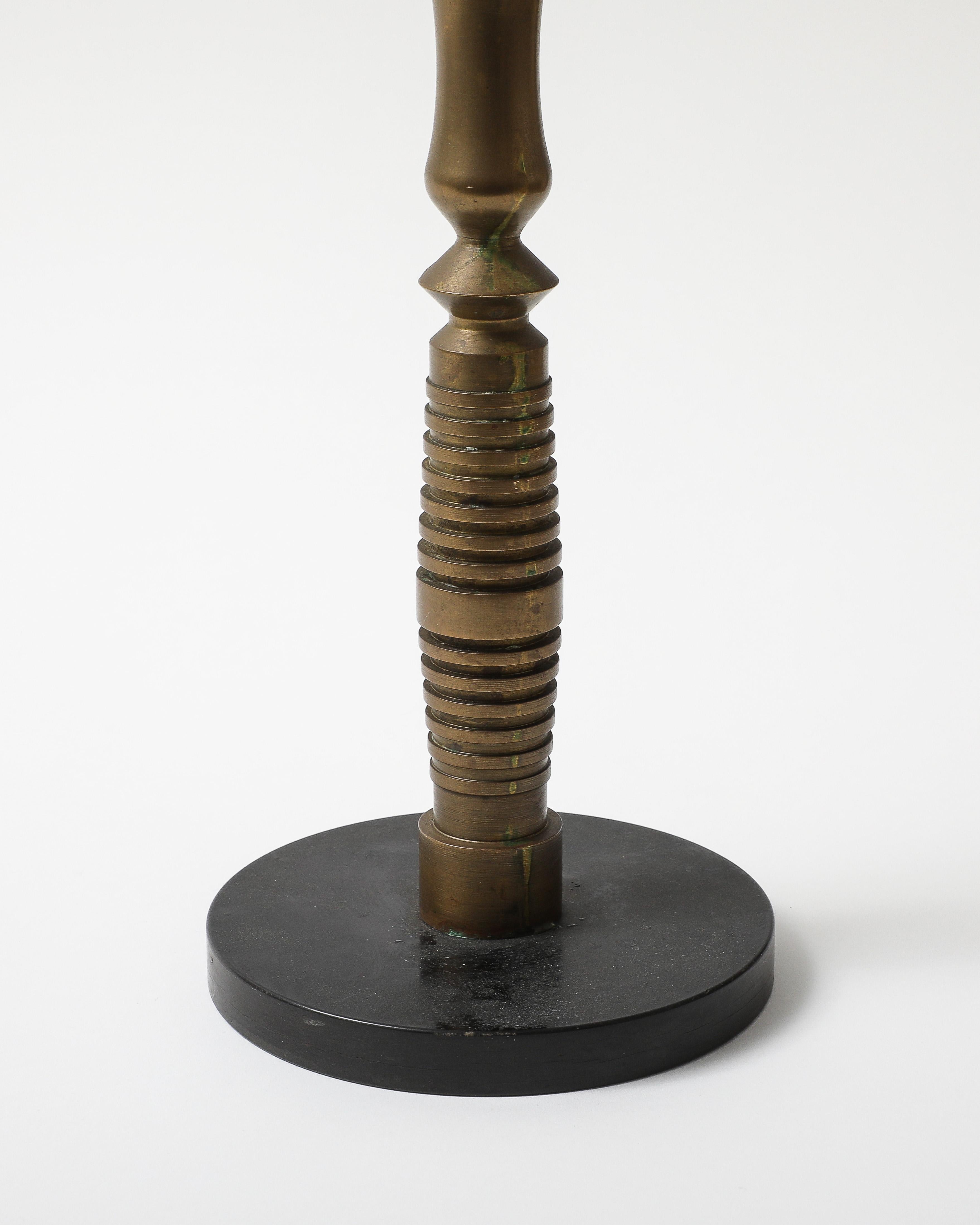 Kerzenständer aus Messing, Frankreich, um 1940 im Angebot 1