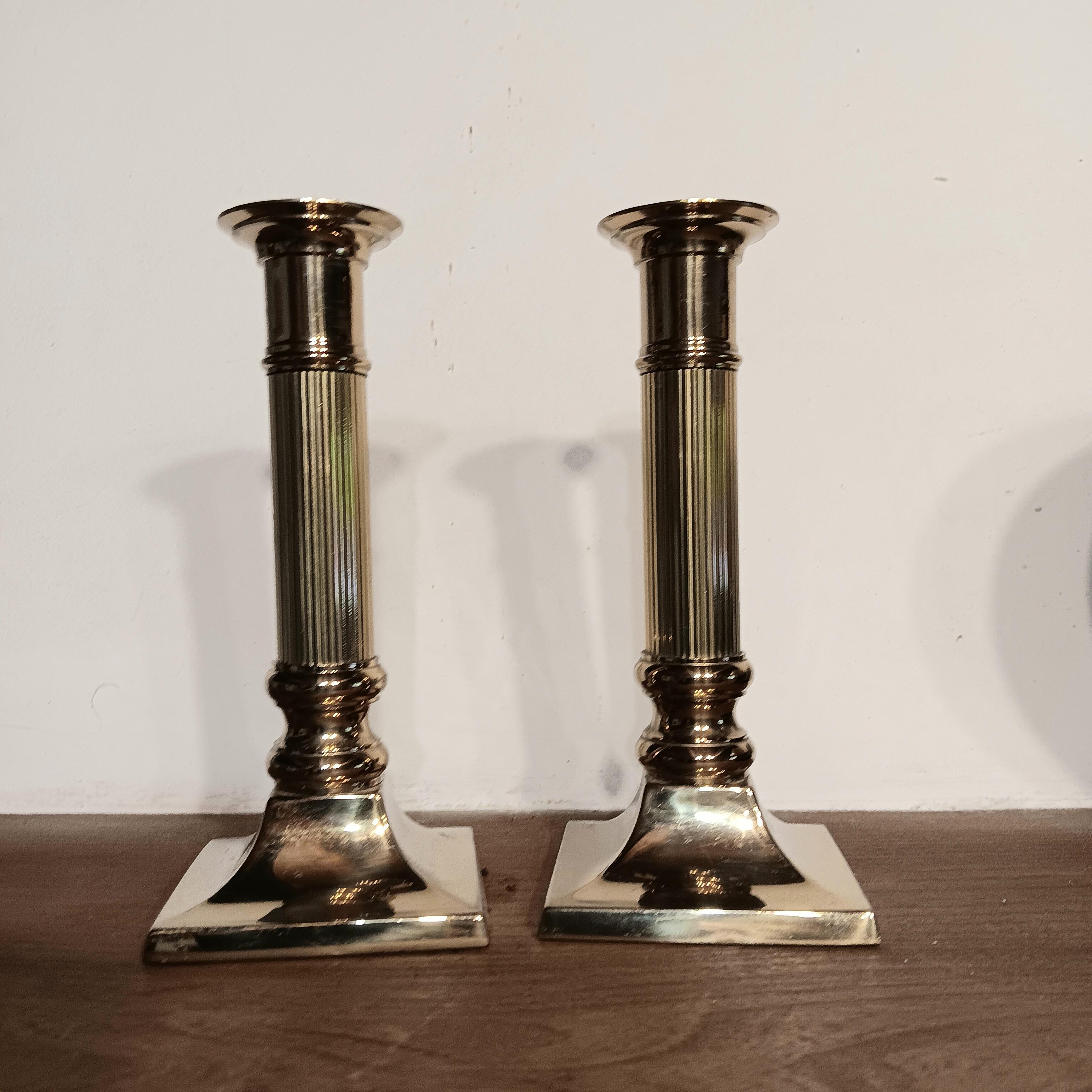 Portacandele in ottone a forma di colonna in stile Grand Tour, set in vendita 4