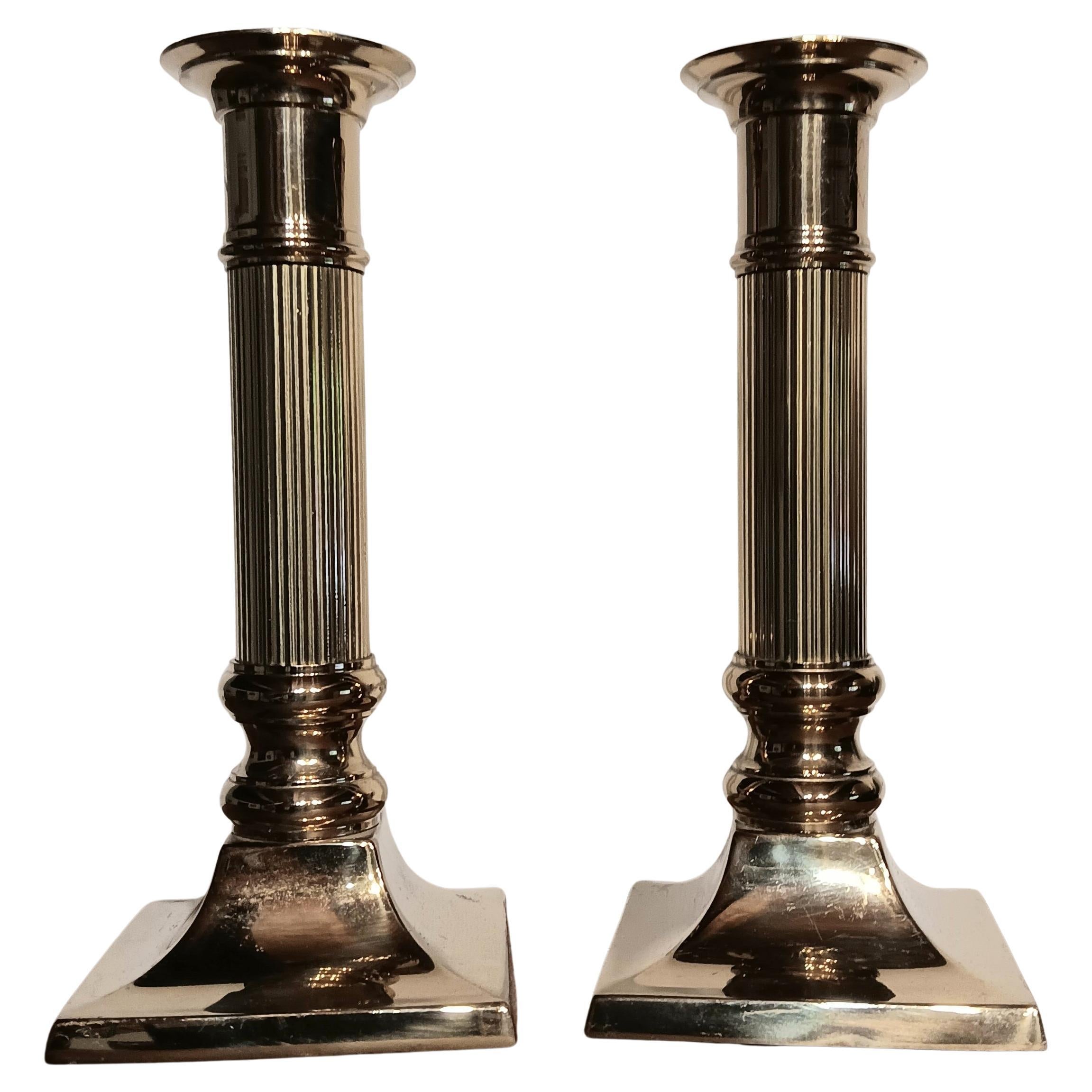 Bougeoirs en laiton en forme de colonne style Grand Tour, set