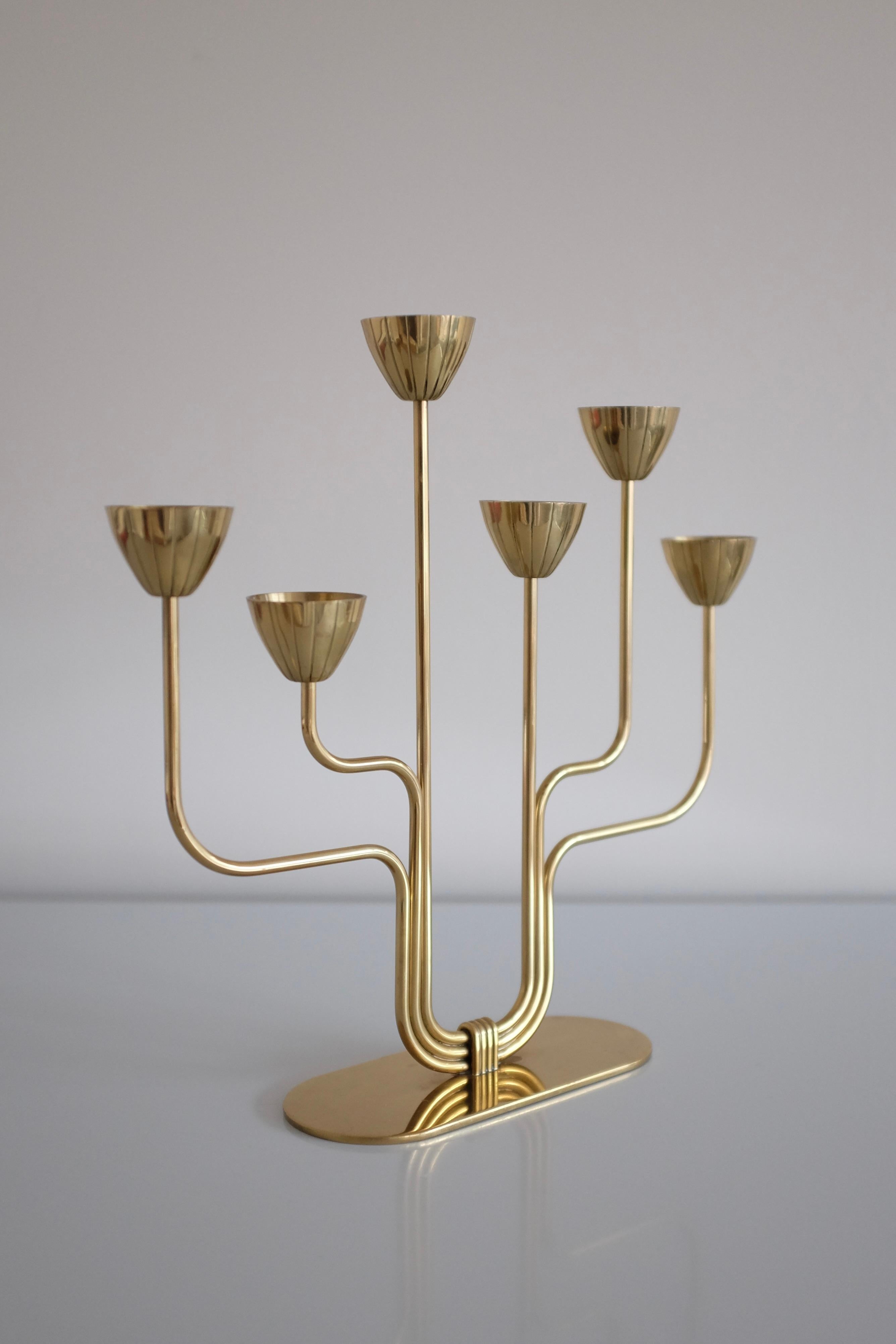 Mid-Century moderno Portacandele in ottone di Gunnar Ander, Ystad-Metall in vendita