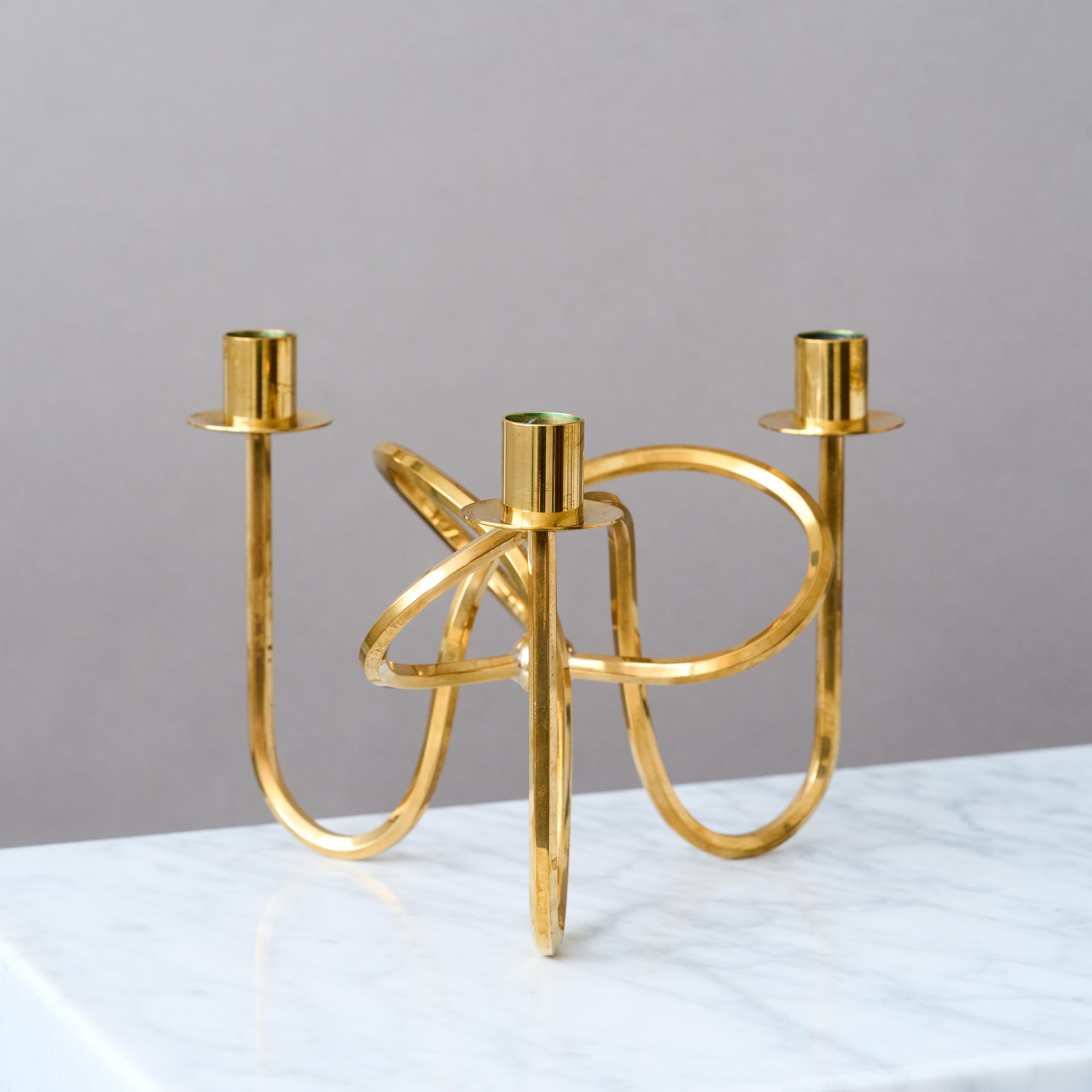 Kerzenständer aus Messing „Vanskapsknuten“ von Josef Frank für Svenskt Tenn, Schweden, 1938 (20. Jahrhundert) im Angebot