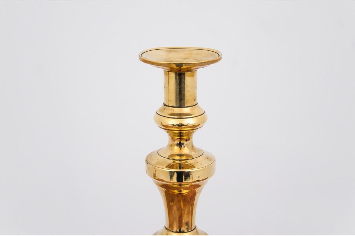 Brass candlesticks, Northern Europe, early XX century.

Very good condition.

Dimensions height 28 cm, width 11 cm, depth 11 cm.