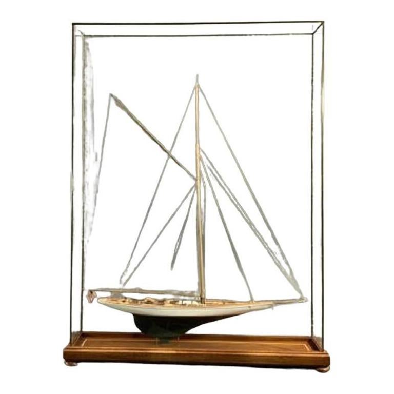 Cassa d'ottone Hitchcock Modello 