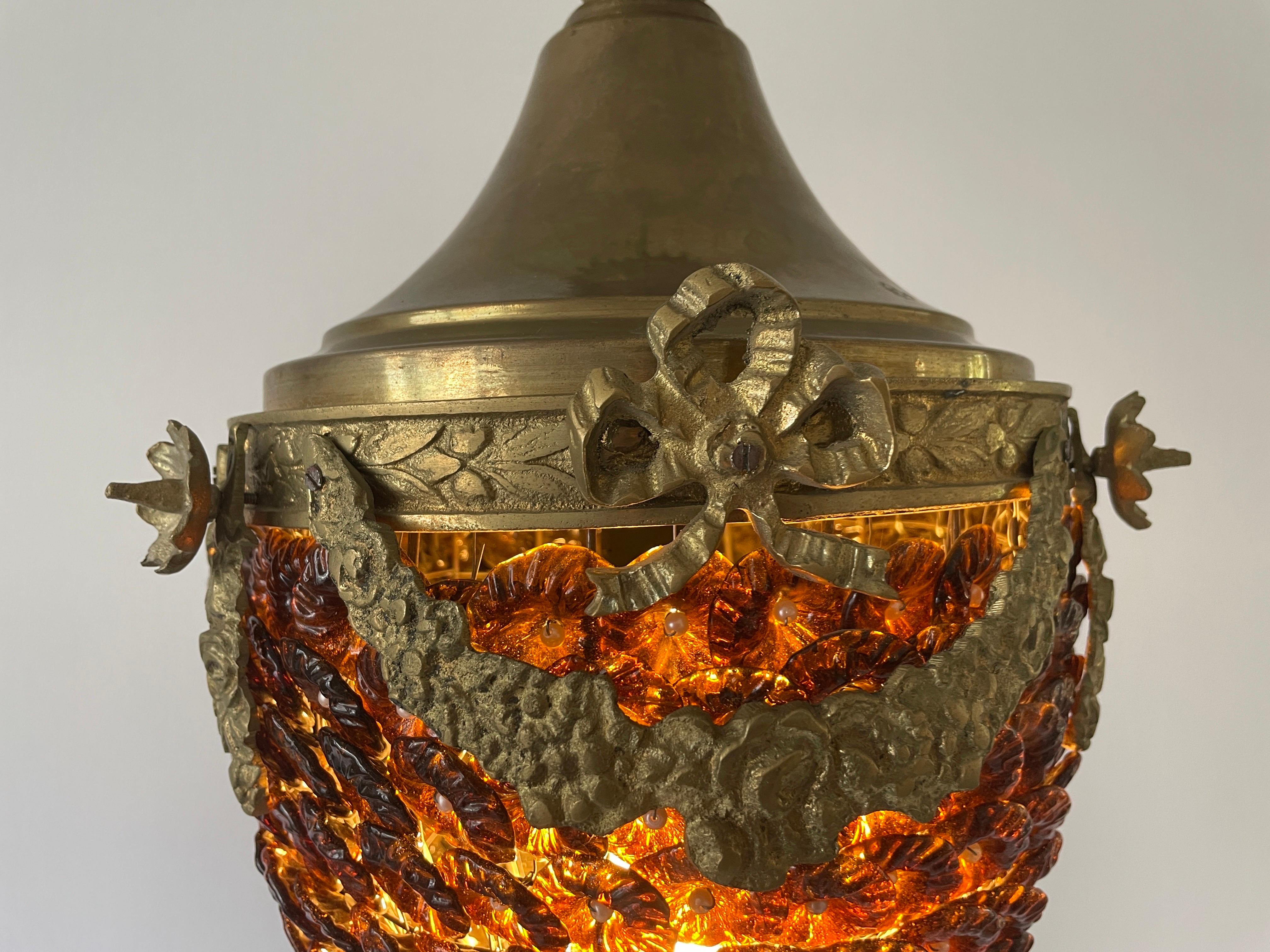 Lampada da soffitto in ottone con pietre di vetro, anni '70, Germania in vendita 4