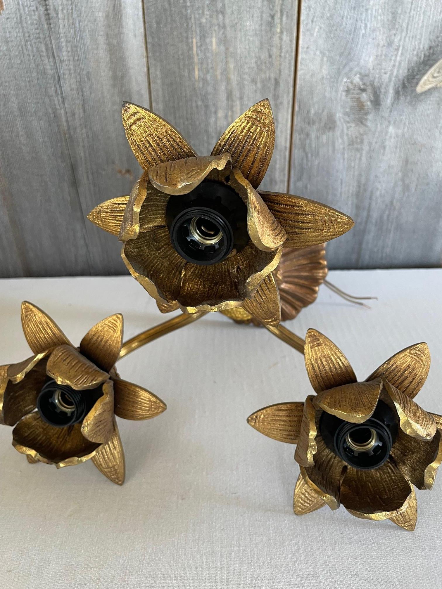 Fiori per plafoniera in ottone in vendita 2