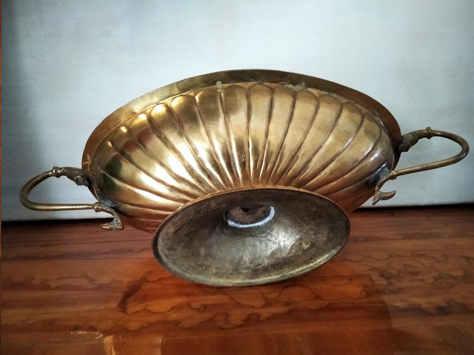  Gold Brass Centerpiece Oval With Neoclassical Grooves and Two Handl Style Form  For Sale 6