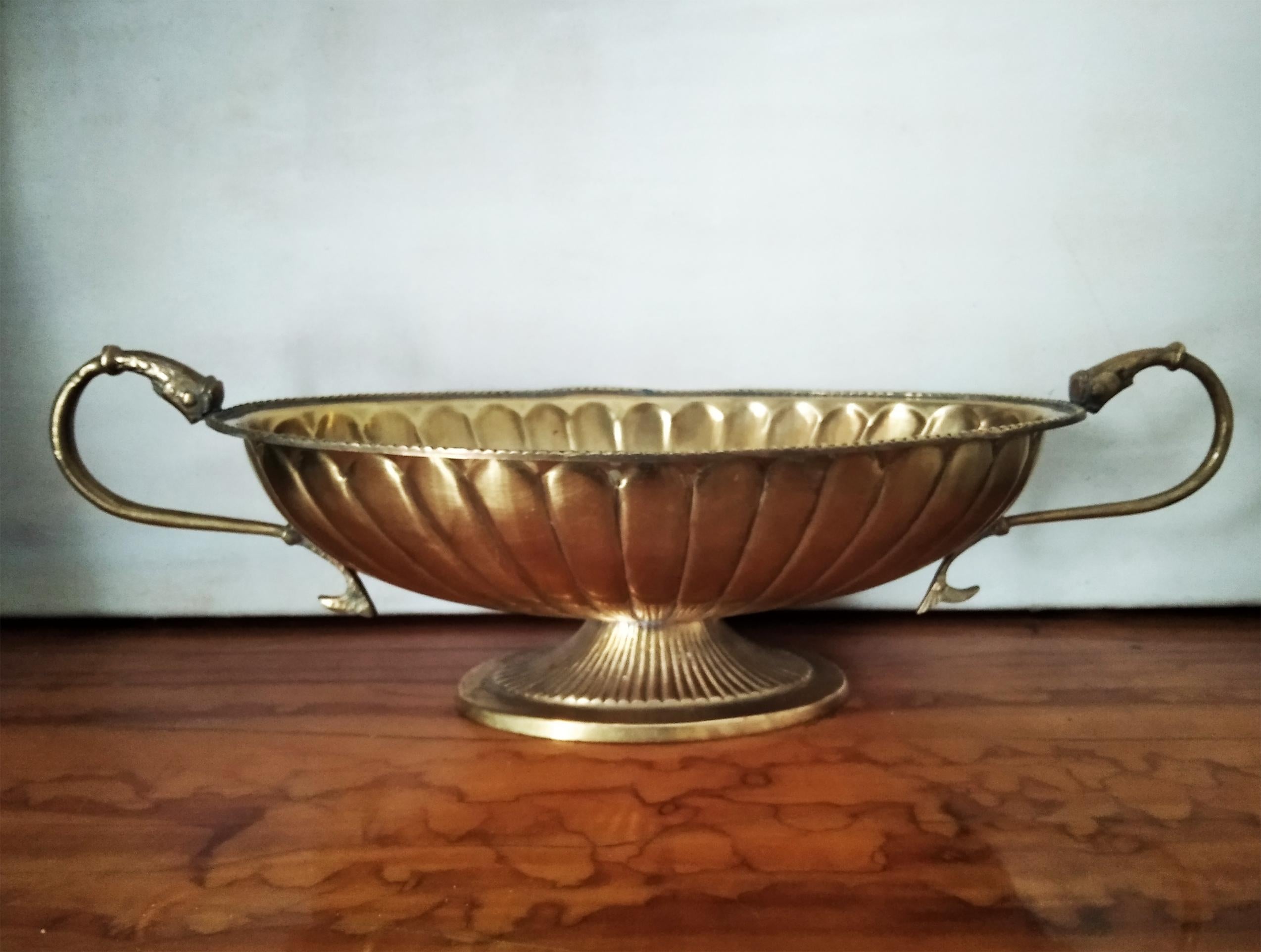  Gold Brass Centerpiece Oval With Neoclassical Grooves and Two Handl Style Form  For Sale 2