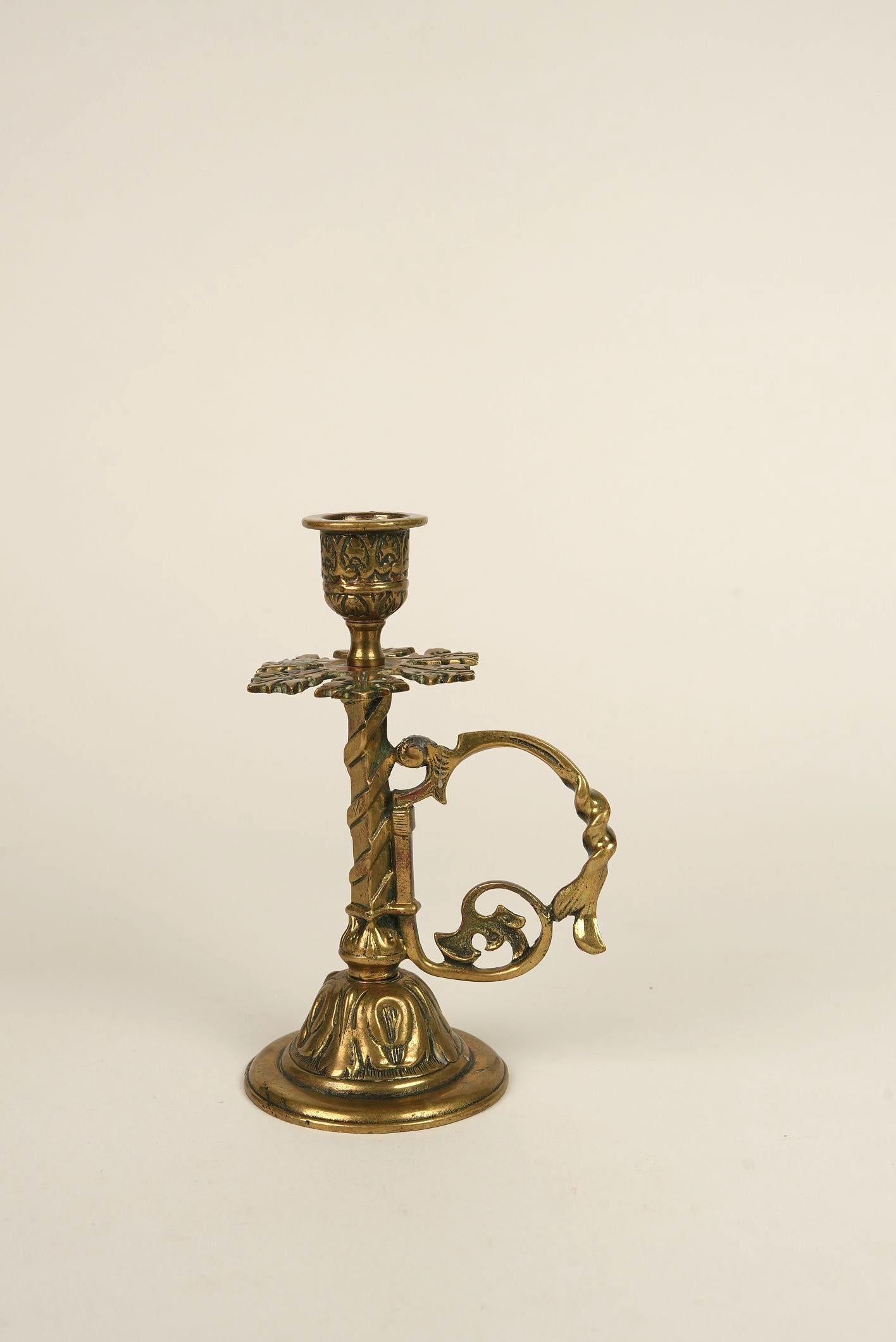 Victorian Brass Candle Holder with Ornate Handle, England, circa 1870s For Sale 5