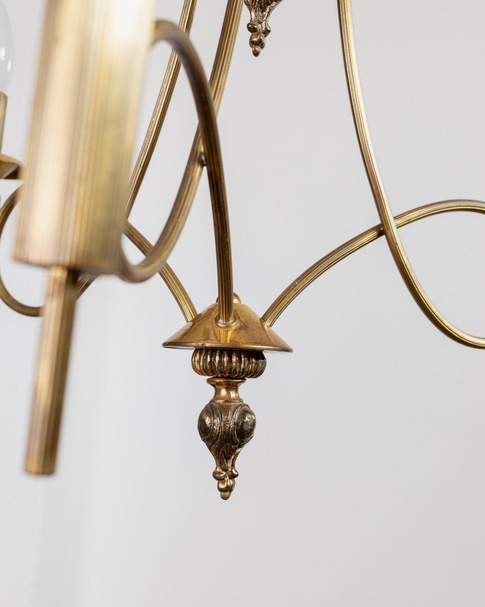 Lámpara de techo antigua de latón con 3 luces, años 30 en Bueno estado para la venta en Montecalvoli, IT