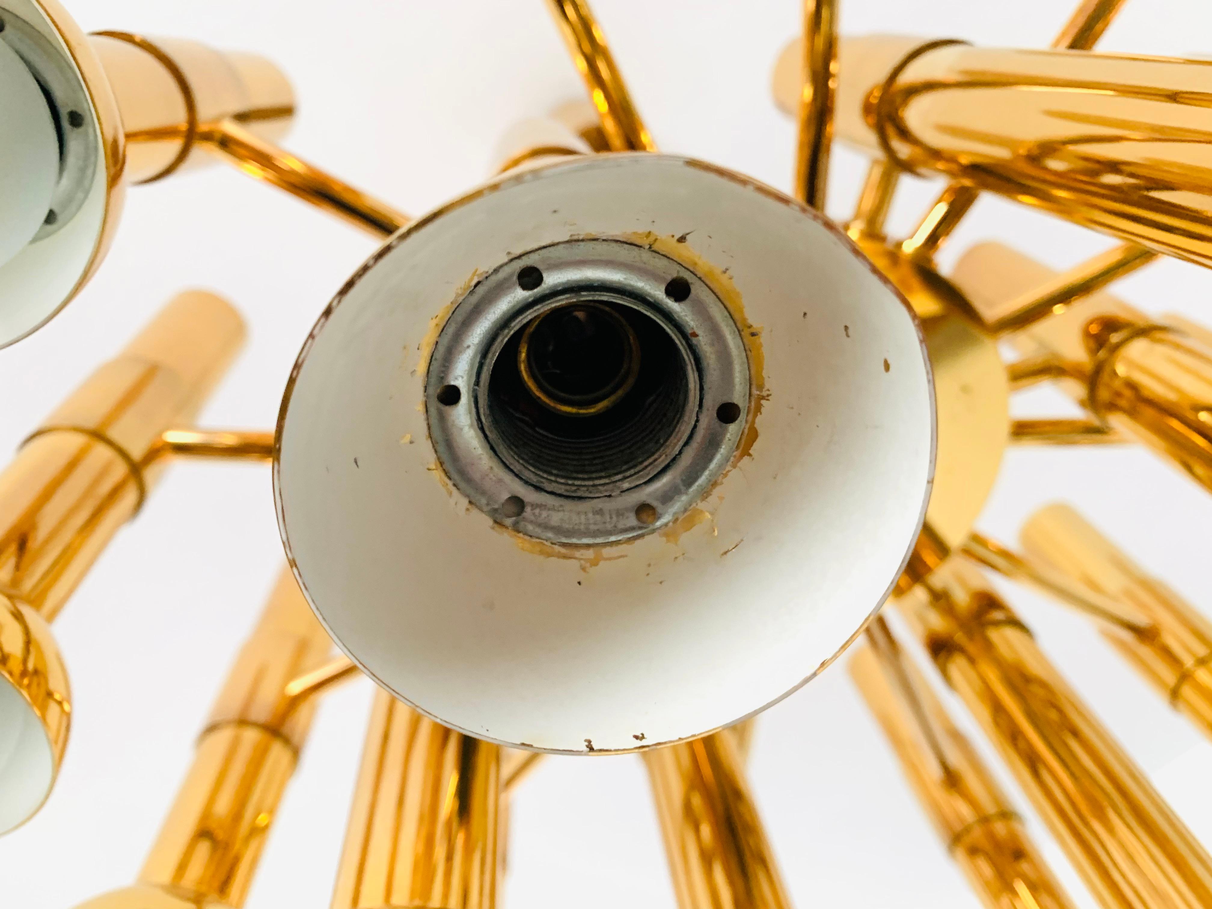 Lampadario in ottone di Gaetano Sciolari in vendita 6