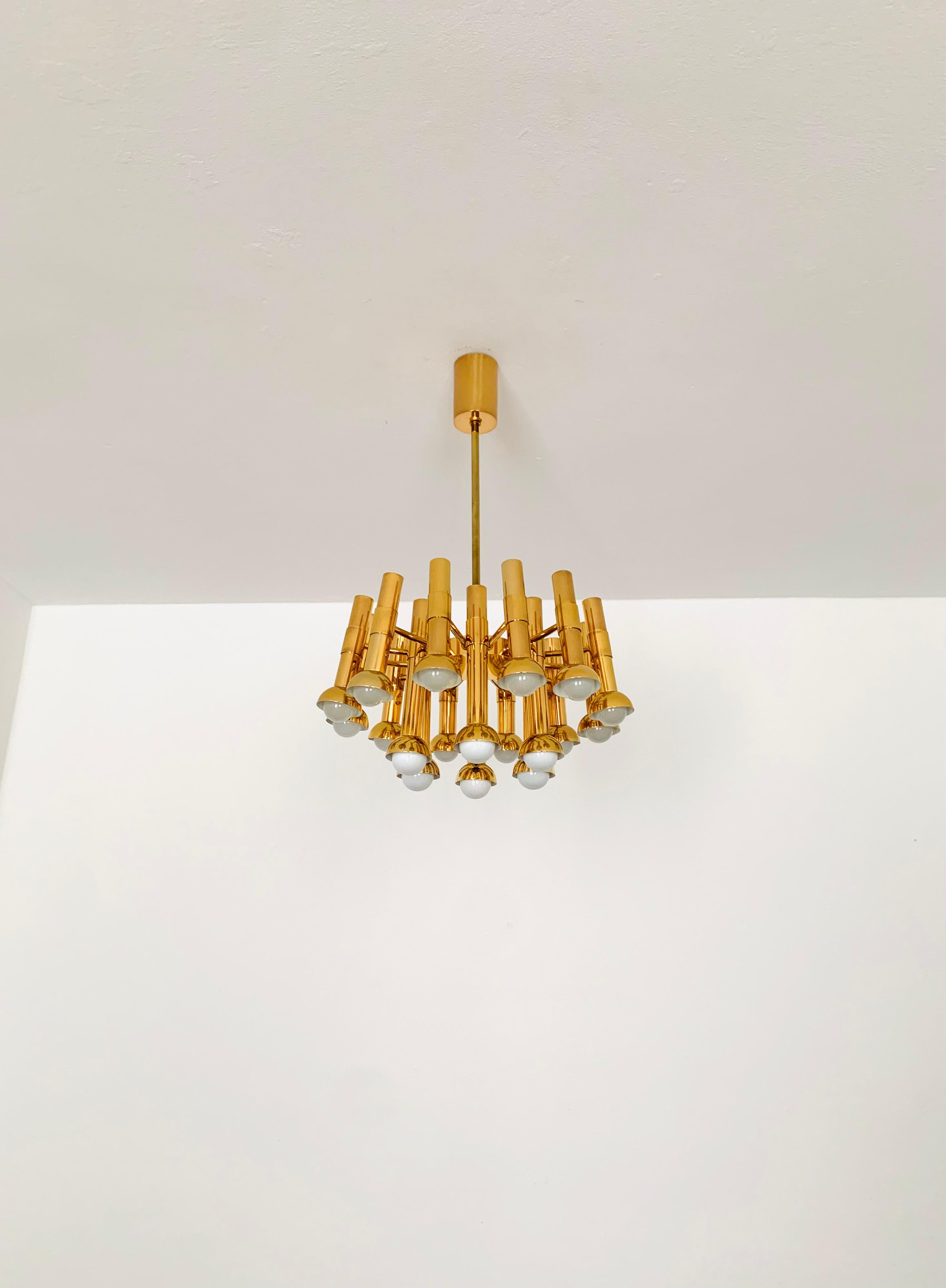 Brass Chandelier by Gaetano Sciolari In Good Condition For Sale In München, DE