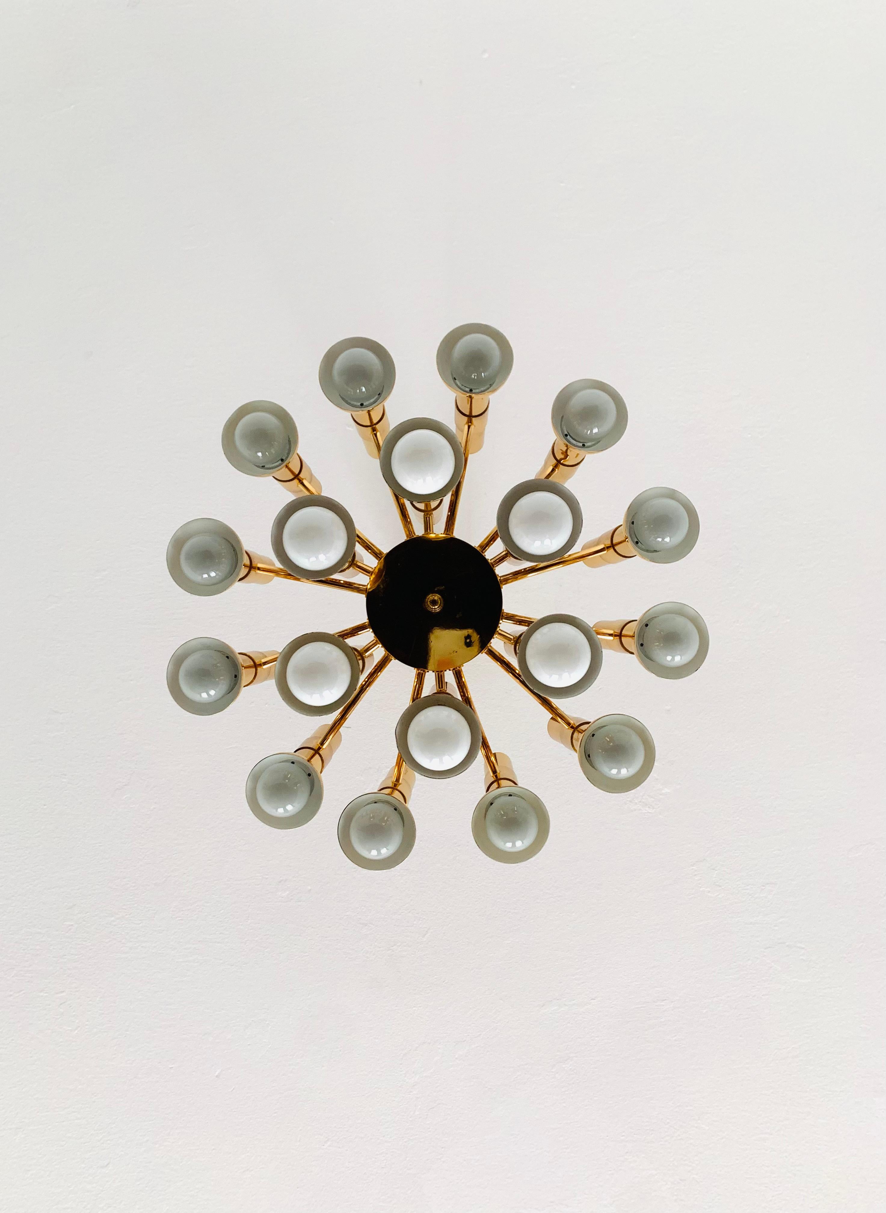 Ottone Lampadario in ottone di Gaetano Sciolari in vendita