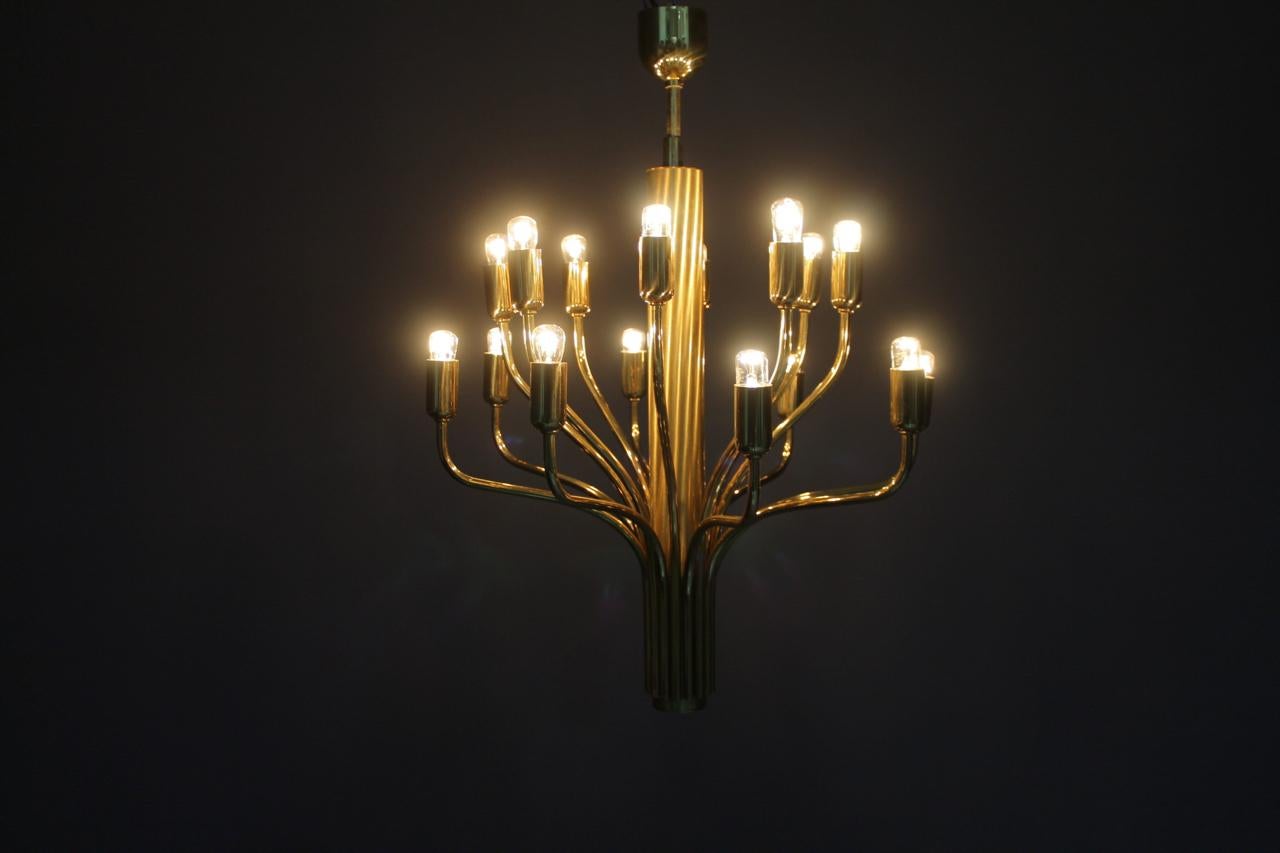 Brass chandelier by WKR Leuchten (Werkstätten für Kunsthandwerkliche Raumleuchten) Germany 1960s.
For 16 Bulbs with an E 14 (Edison) Socket.
Good condition.