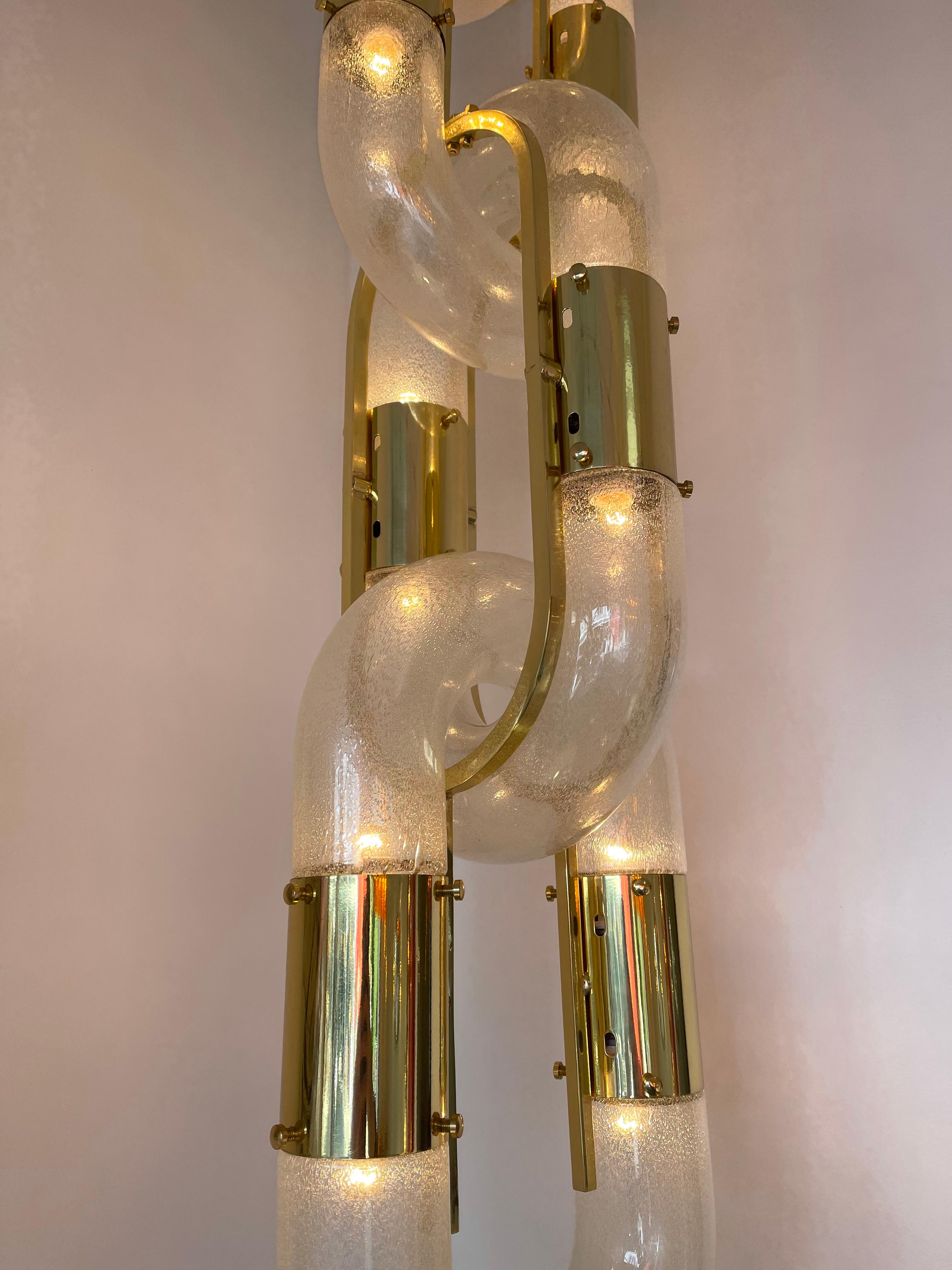Sehr seltene Mid-Century Modern Space Age vintage original Messing Version von Kronleuchter Decke Pendelleuchte Lampe von Aldo Nason für die Herstellung Mazzega. Geblasenes Murano-Glas. Berühmte Hersteller wie Venini, Vistosi, La Murrina, Seguso,