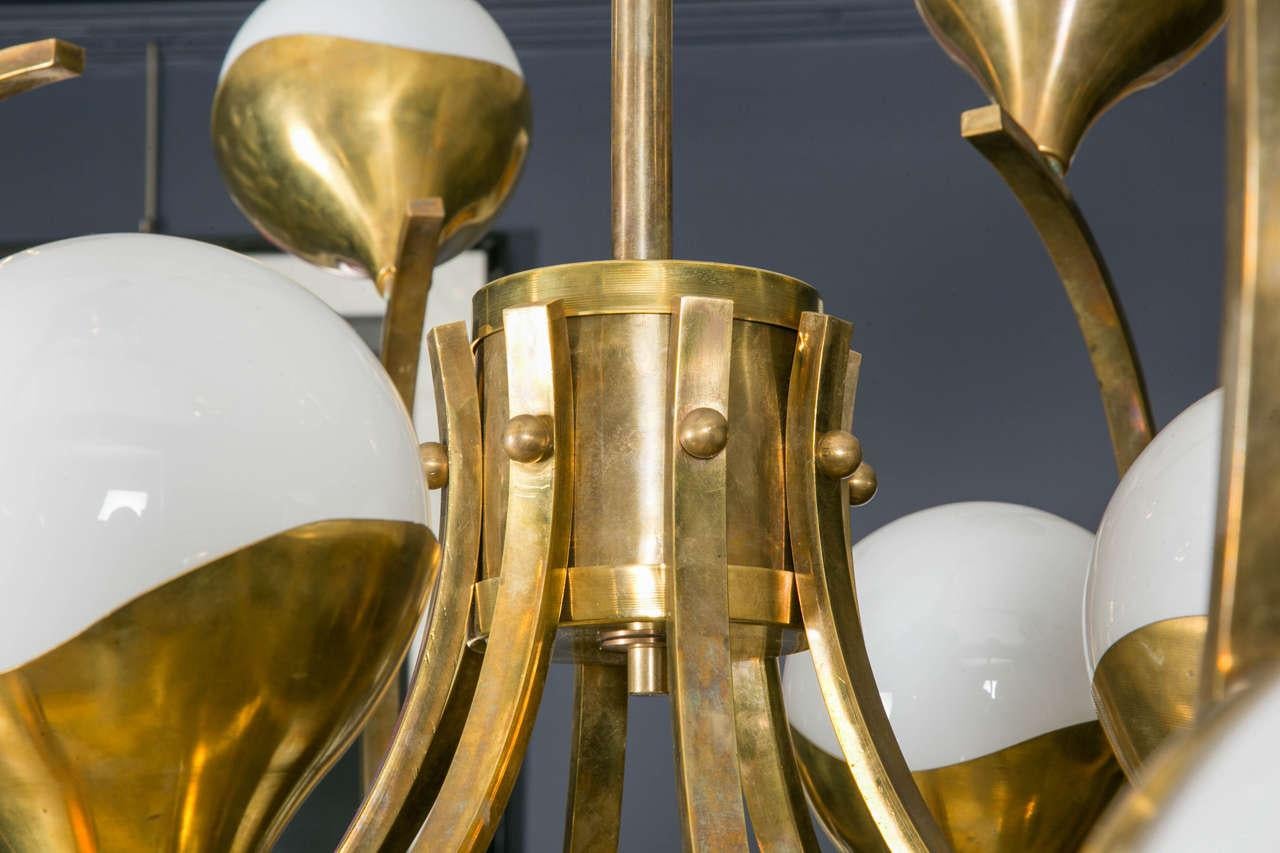 Brass Chandelier In Excellent Condition In Saint-Ouen (PARIS), FR