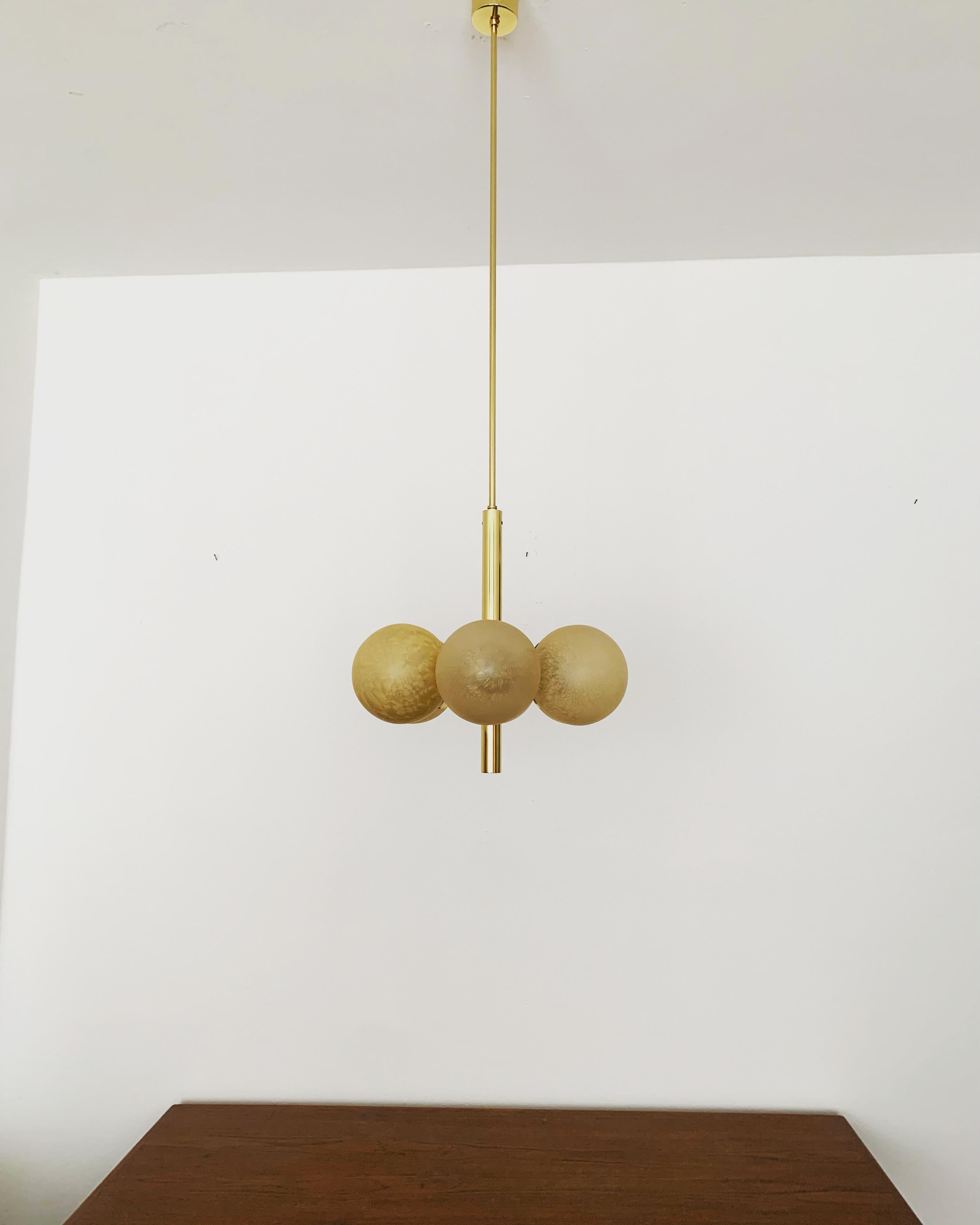 Metà XX secolo Lampadario in ottone di Kaiser Leuchten in vendita