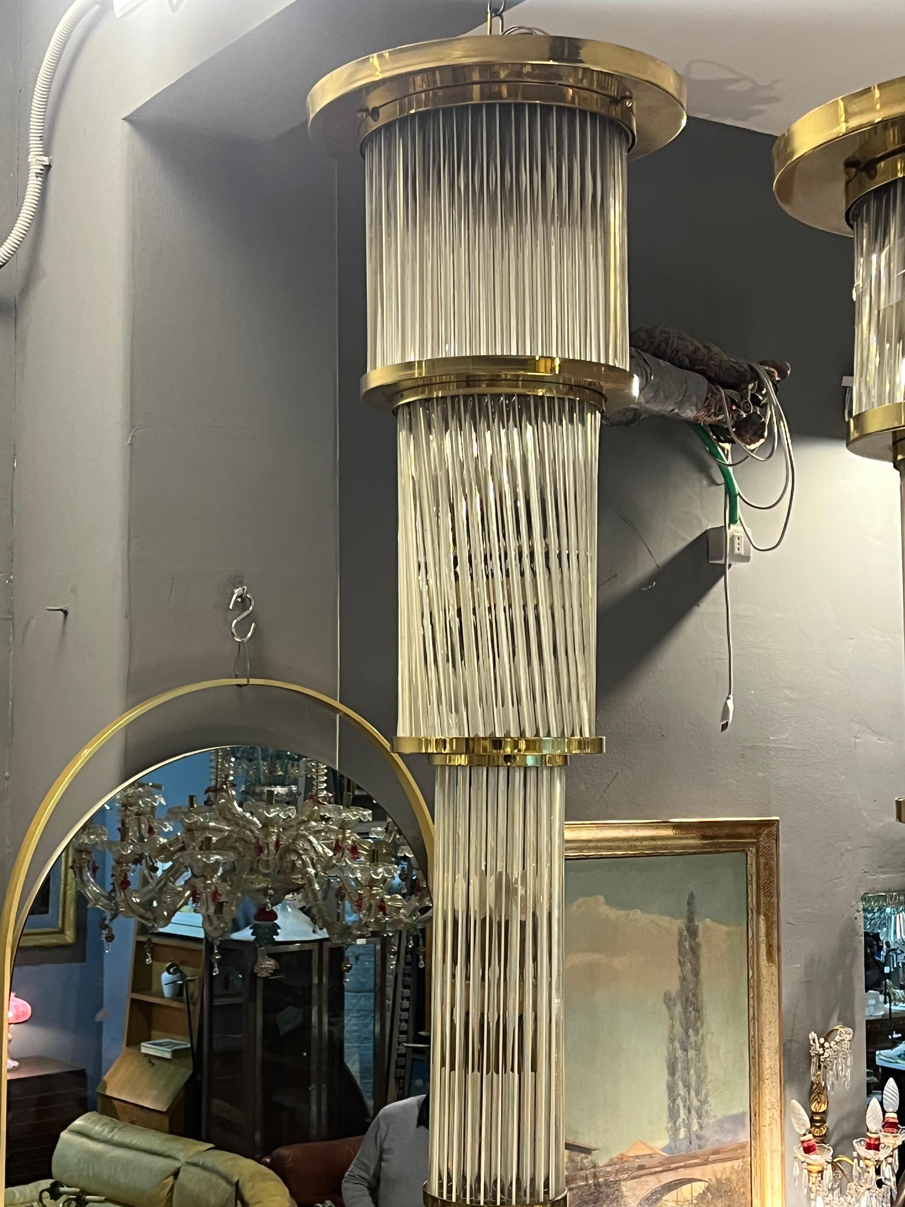 Italian Brass chandelier from the 1960s attributed to the famous Venini glass factory. in vendita