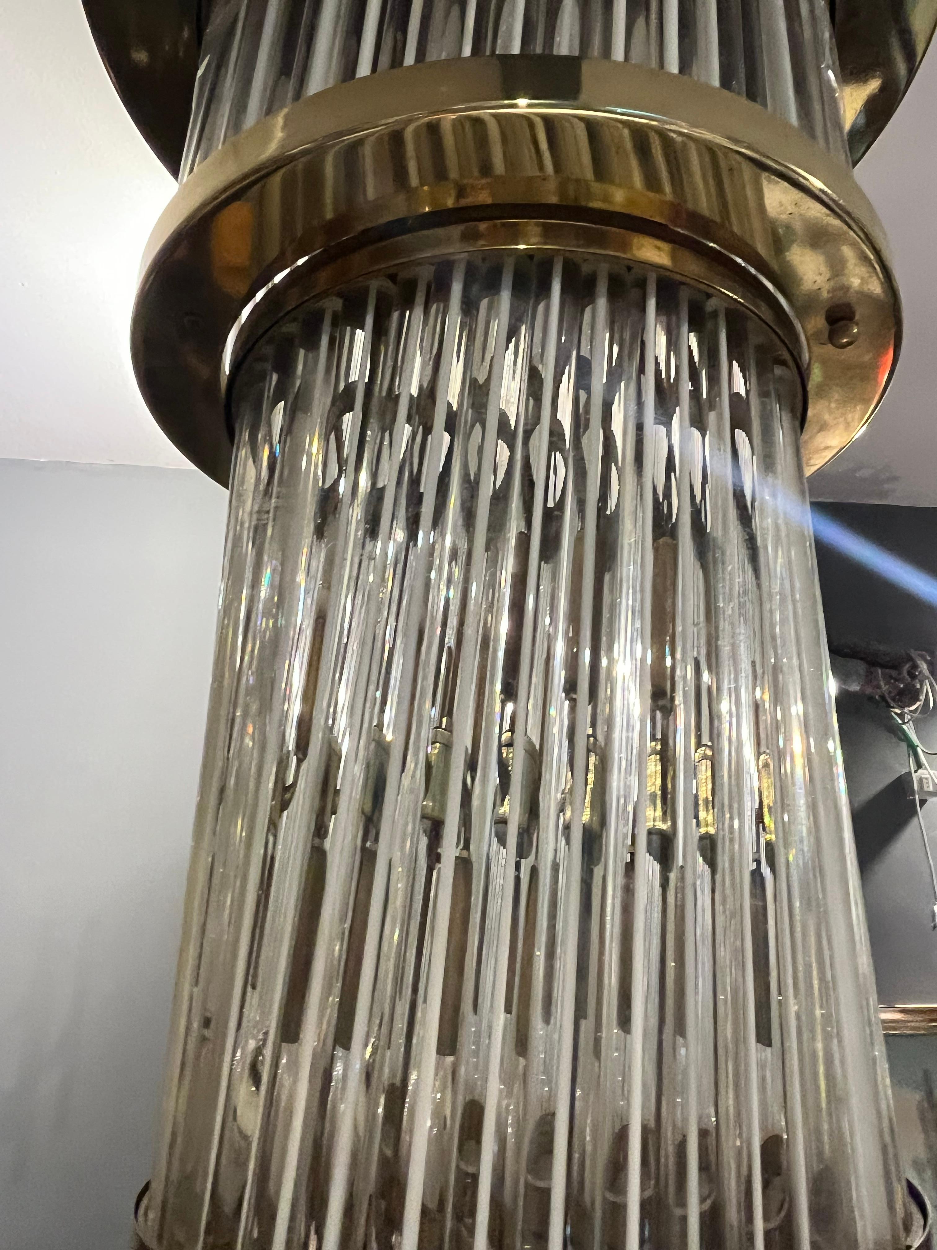 Brass chandelier from the 1960s attributed to the famous Venini glassworks in vendita 2