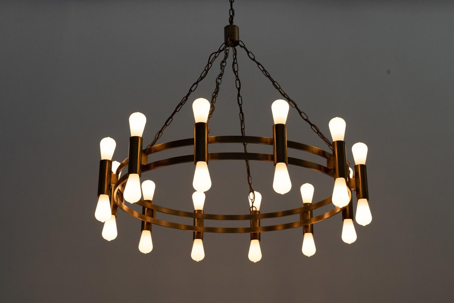 Lustre en laiton, Allemagne, années 1940 Bon état - En vente à Brussels, BE