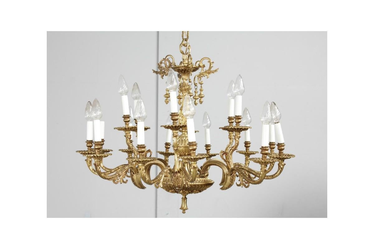 20th Century Brass Chandelier in Louis XV Style For Sale