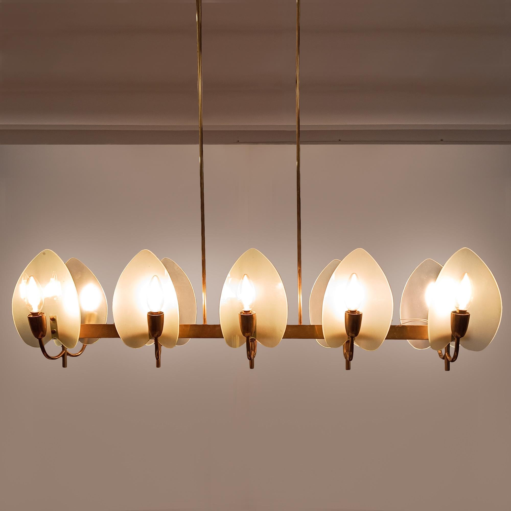Mid-20th Century Brass chandelier – Italy 1940-50 For Sale