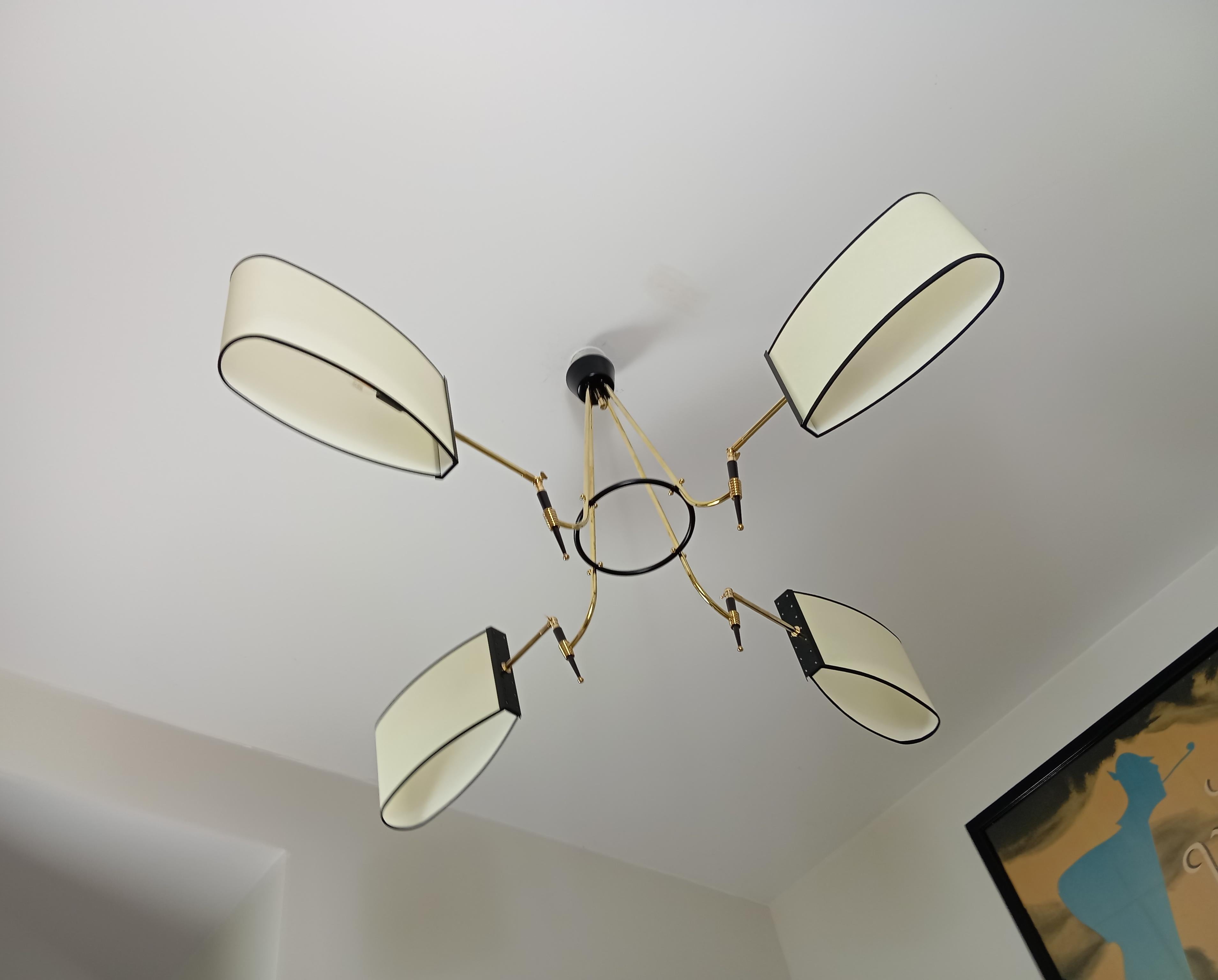 Lampadario in ottone a 4 bracci, Maison Lunel circa 1950 in vendita 12