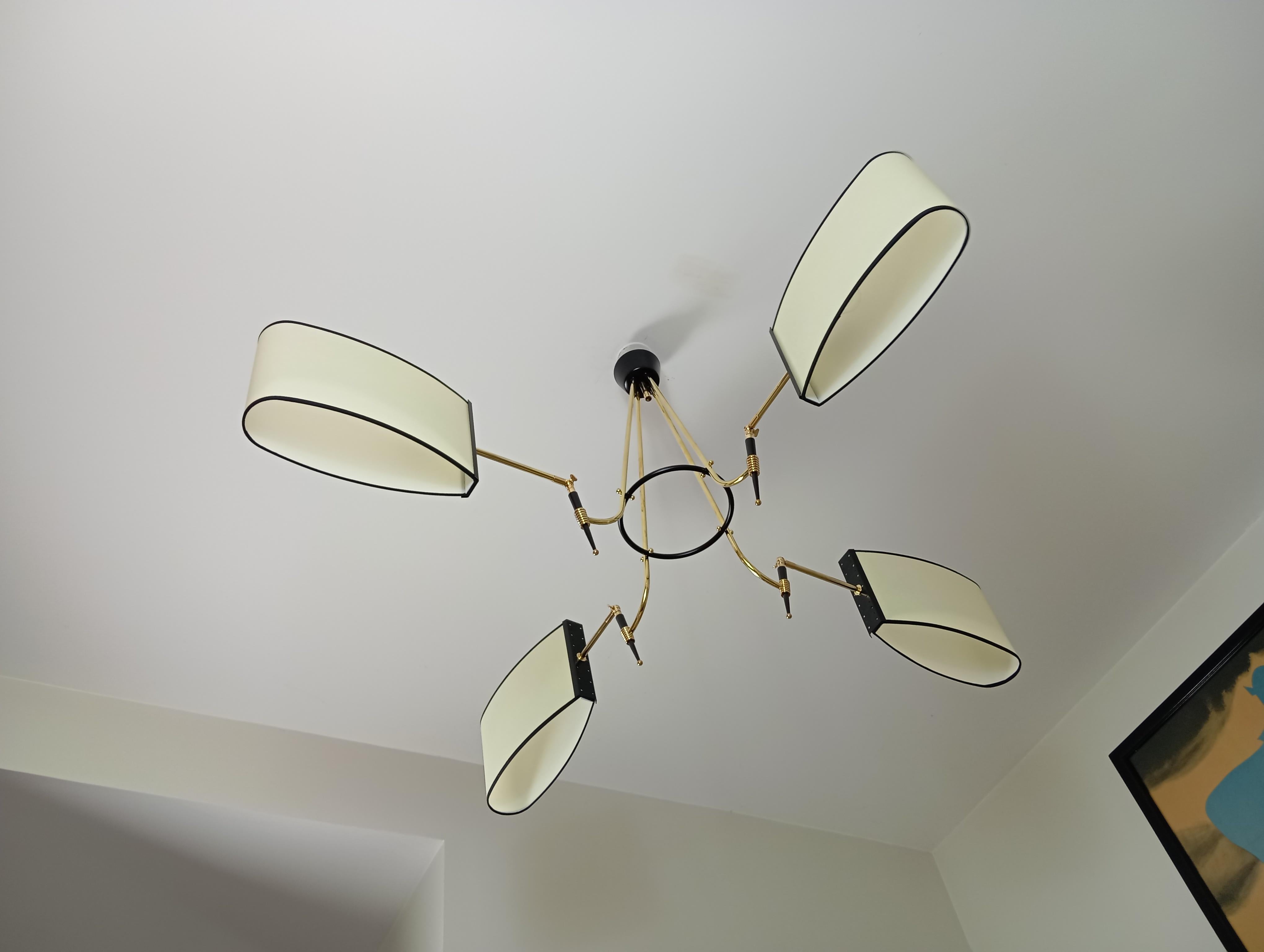 Lampadario in ottone a 4 bracci, Maison Lunel circa 1950 In condizioni ottime in vendita a Saint-Ouen, FR