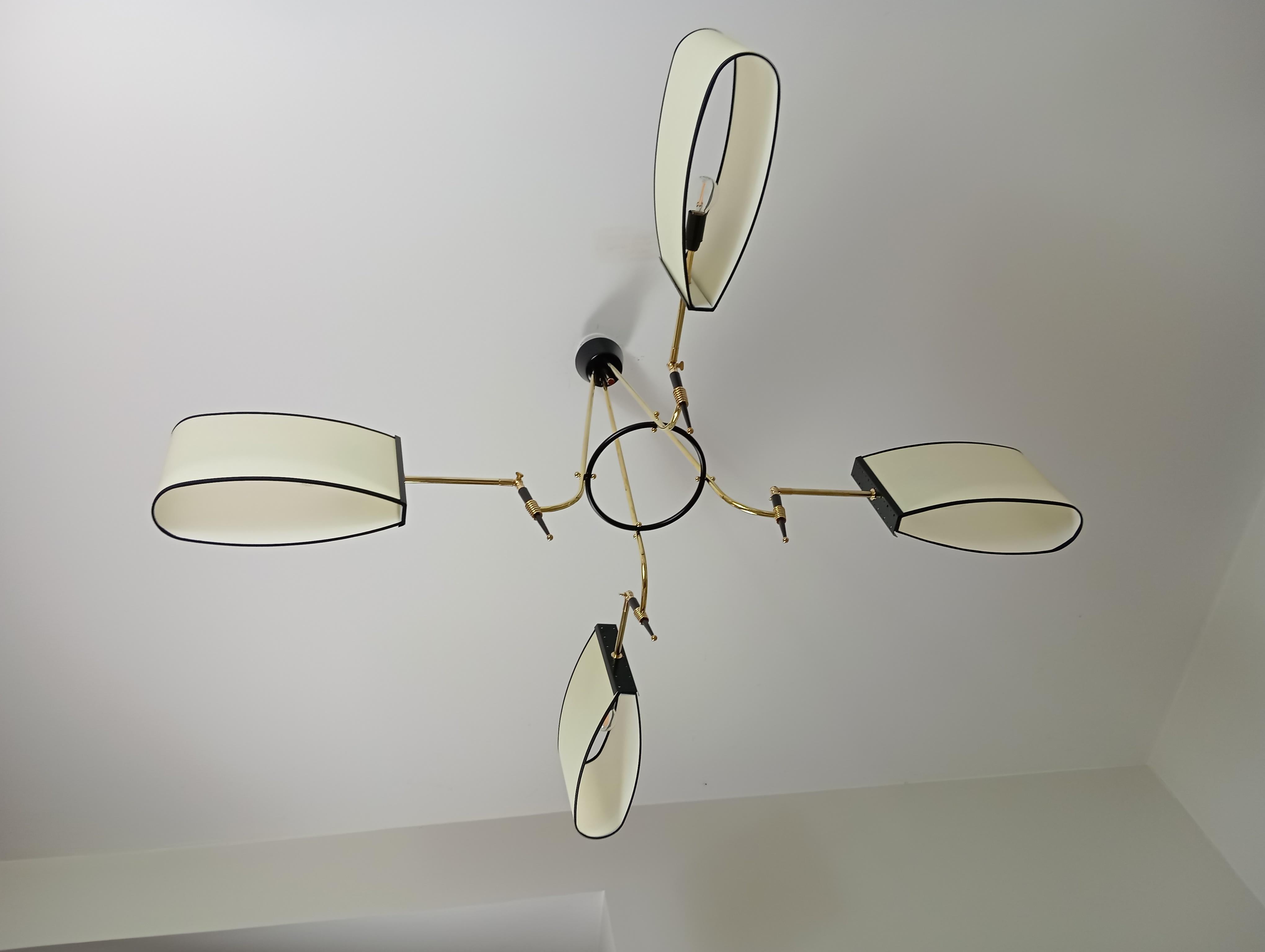 Ottone Lampadario in ottone a 4 bracci, Maison Lunel circa 1950 in vendita