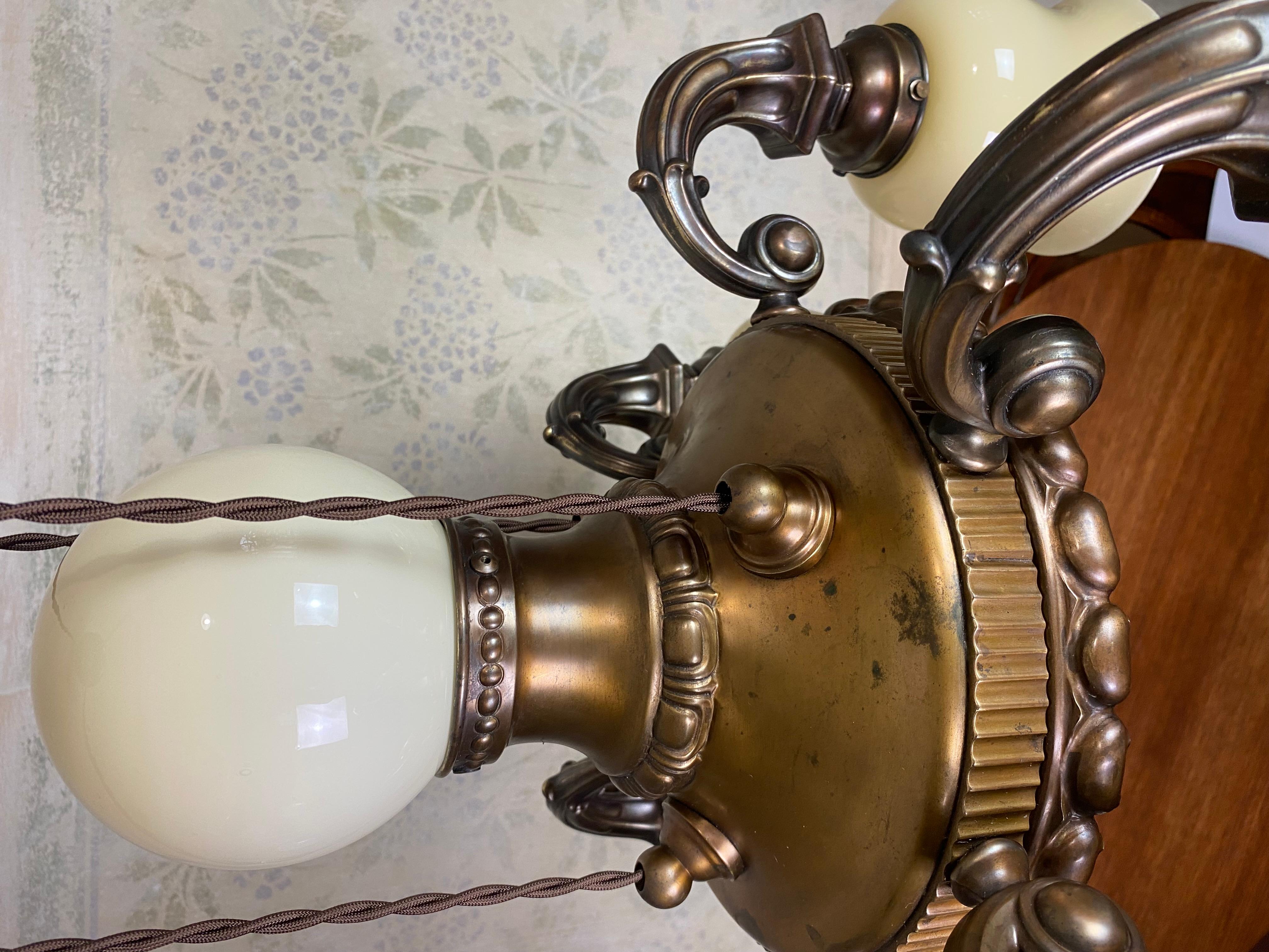 20ième siècle Lustre en laiton à patine cuivrée, 1910ca en vente