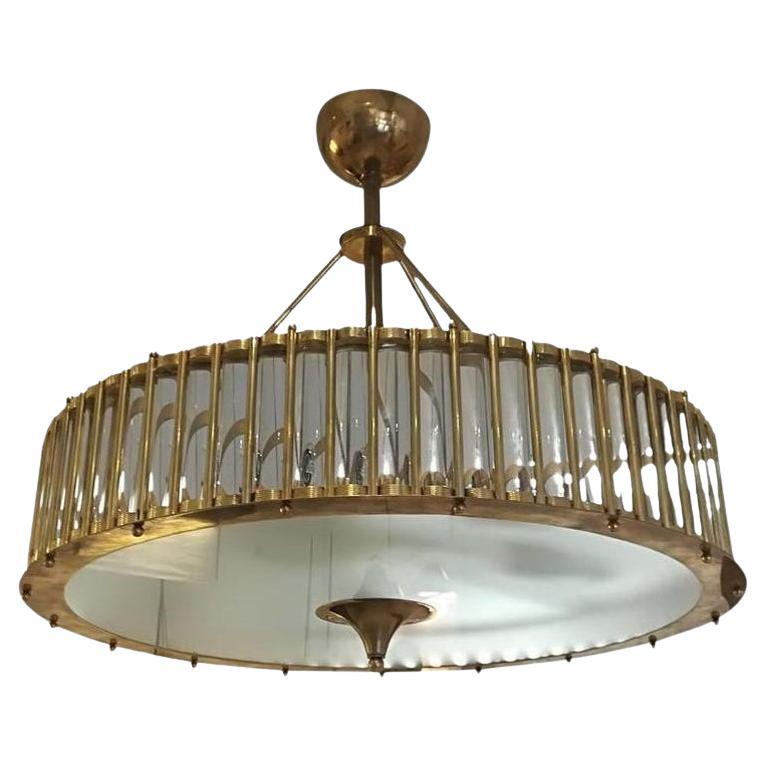 Lampadario in ottone con inserti in cristallo in vendita