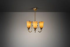 Lampadario in ottone con decorazioni floreali per Idman, Finlandia, anni '50