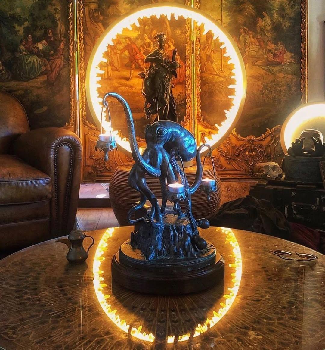 Lampada da tavolo in ottone Circle Natural Uncut Crystal Marble di Christopher Boots in vendita 3
