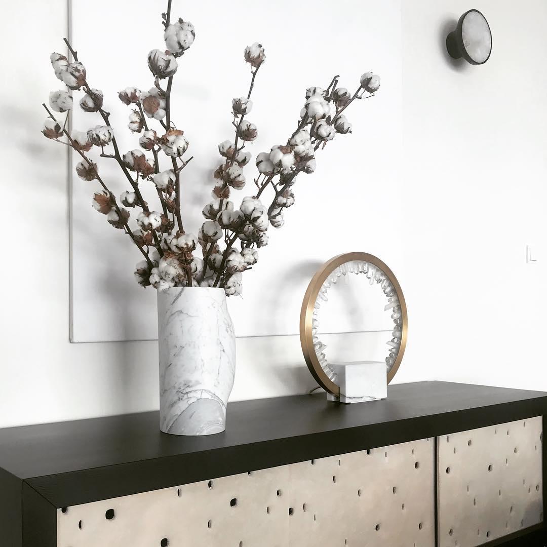 Lampada da tavolo in ottone Circle Natural Uncut Crystal Marble di Christopher Boots in vendita 6