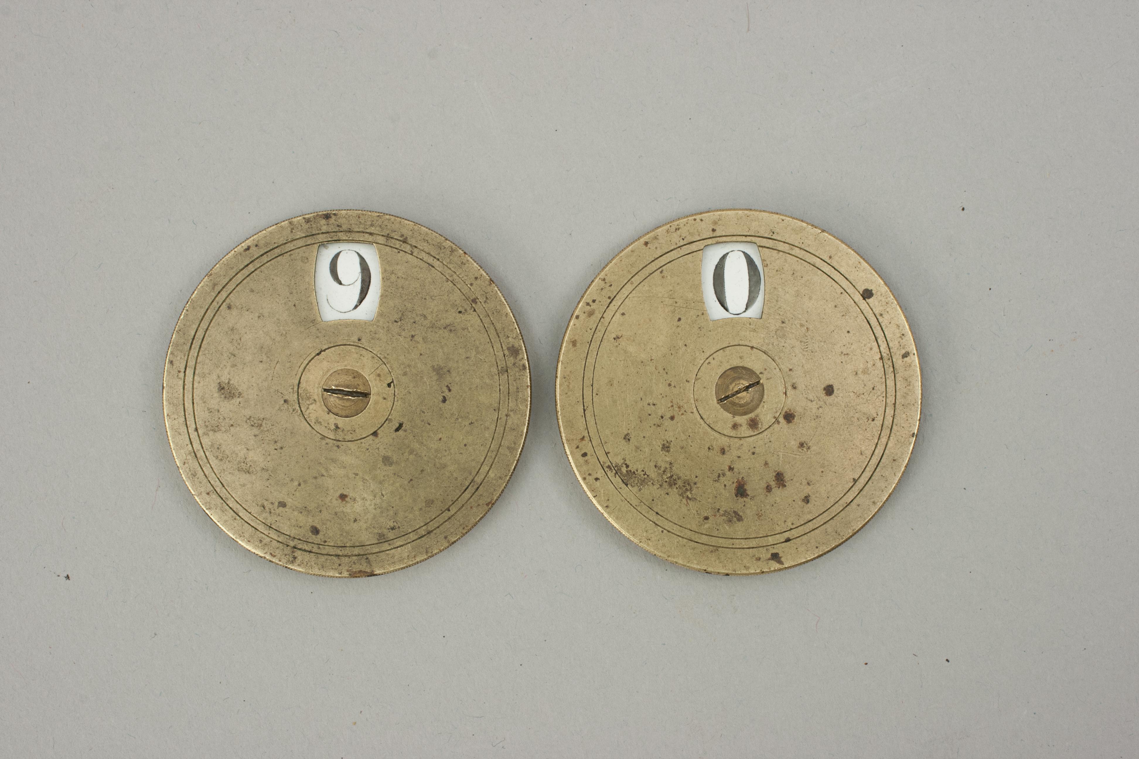 Brass Circular Whist Score Markers In Good Condition For Sale In Oxfordshire, GB
