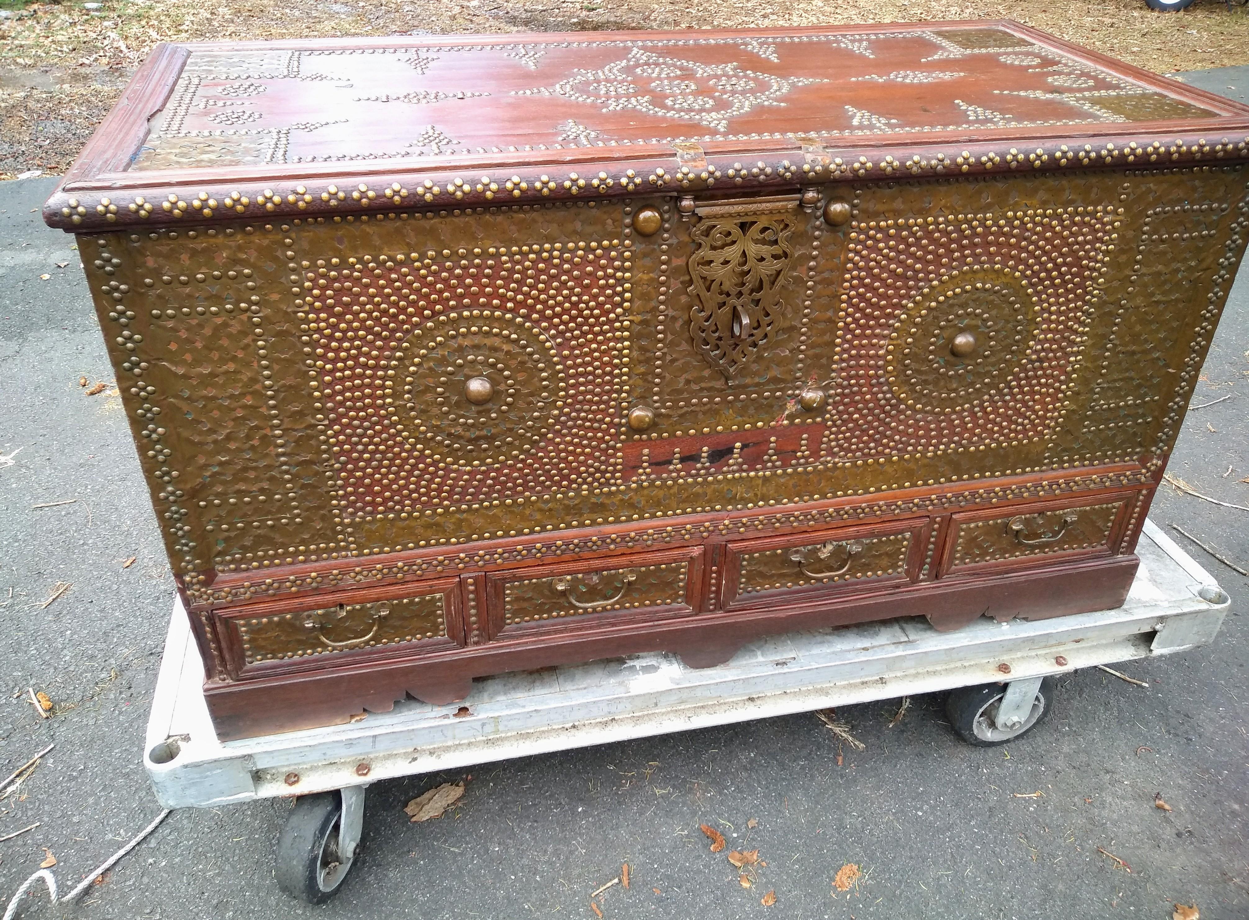 Brass-Clad Anglo-Indian Chest, Mid-19th Century In Good Condition In Lambertville, NJ