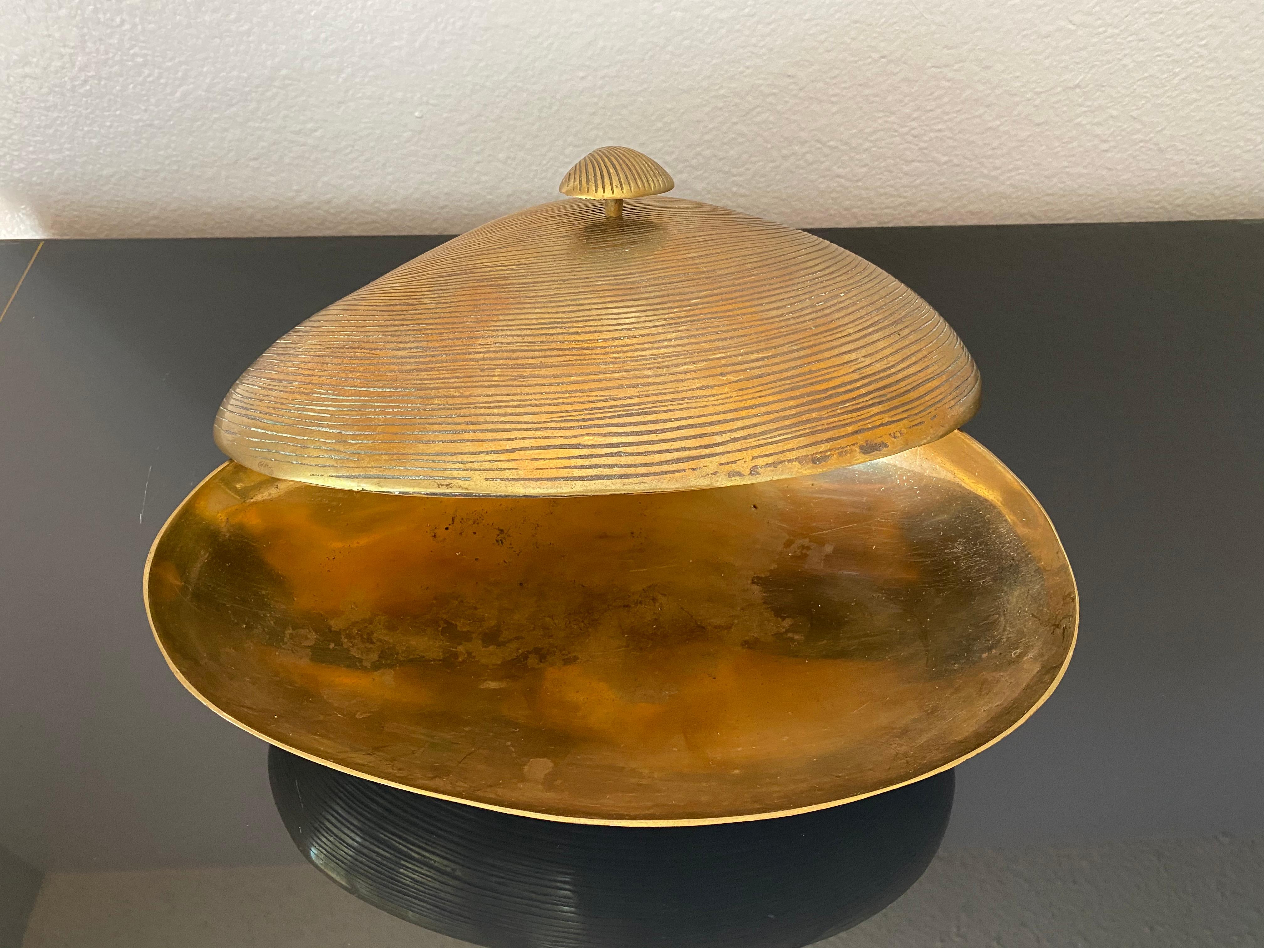 Brass Clam Shell Cachepot Catch All 1