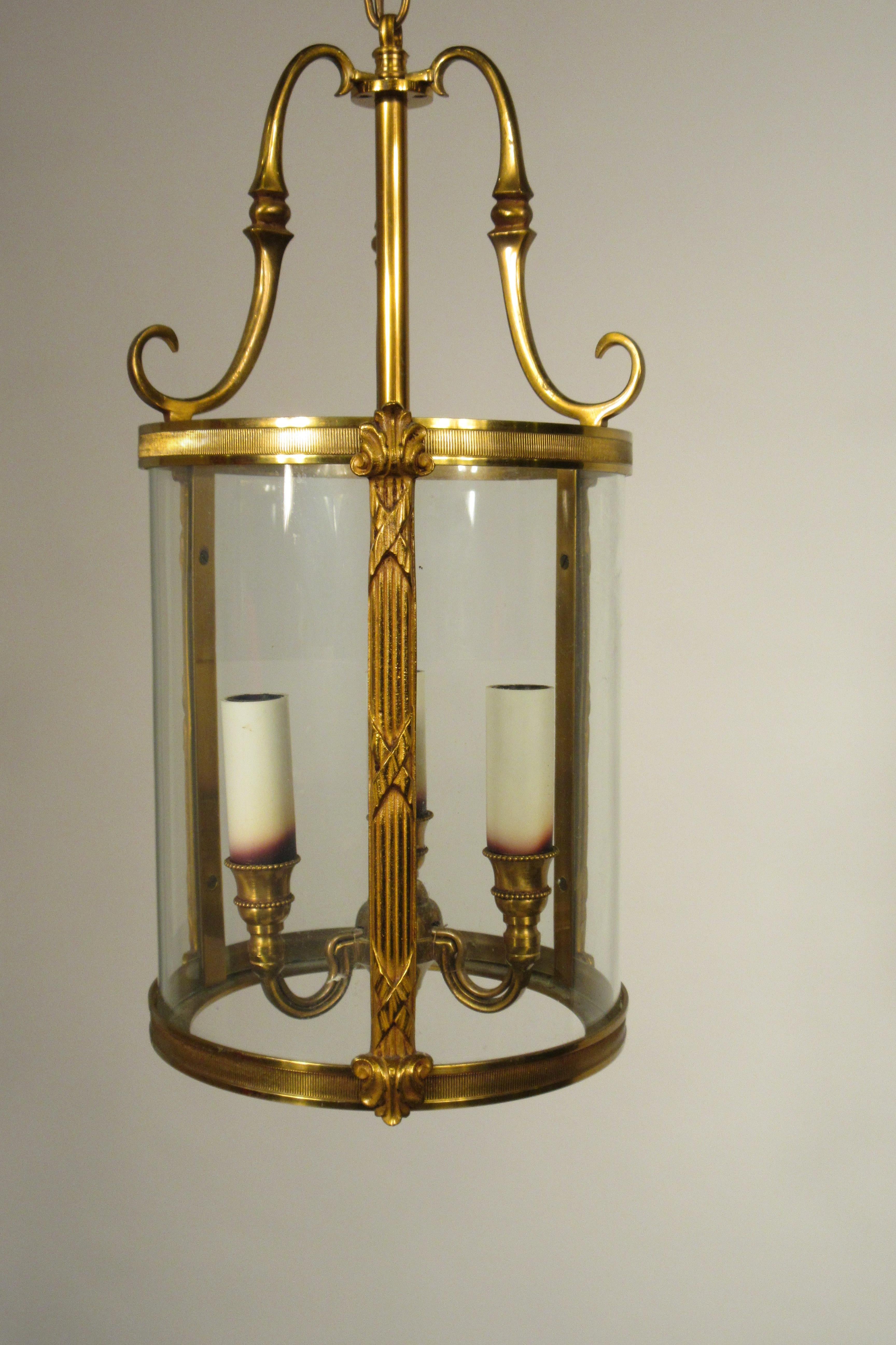 Brass Classical Small Lantern In Good Condition In Tarrytown, NY