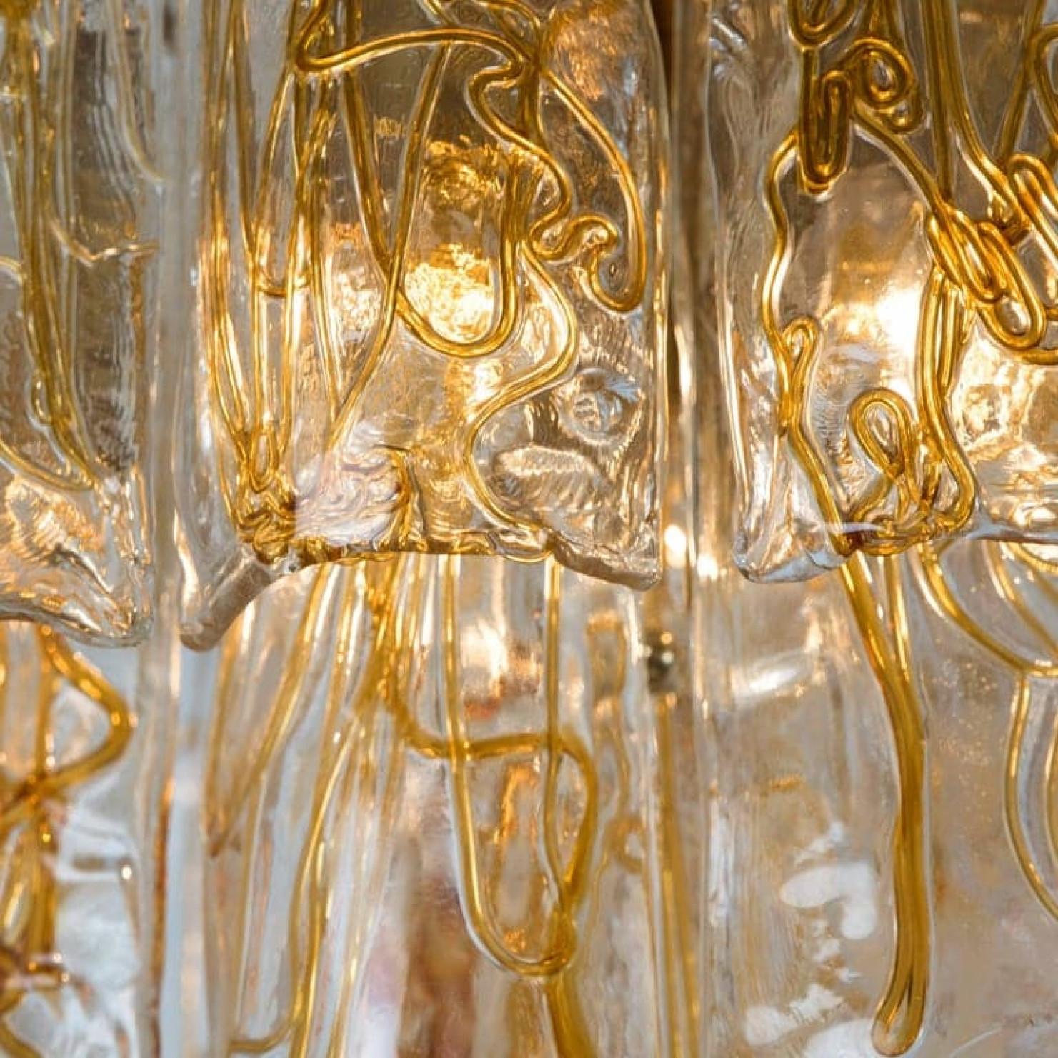 Tedesco Lampadario in ottone con vetro trasparente e ambra a spirale di Doria, 1970 in vendita