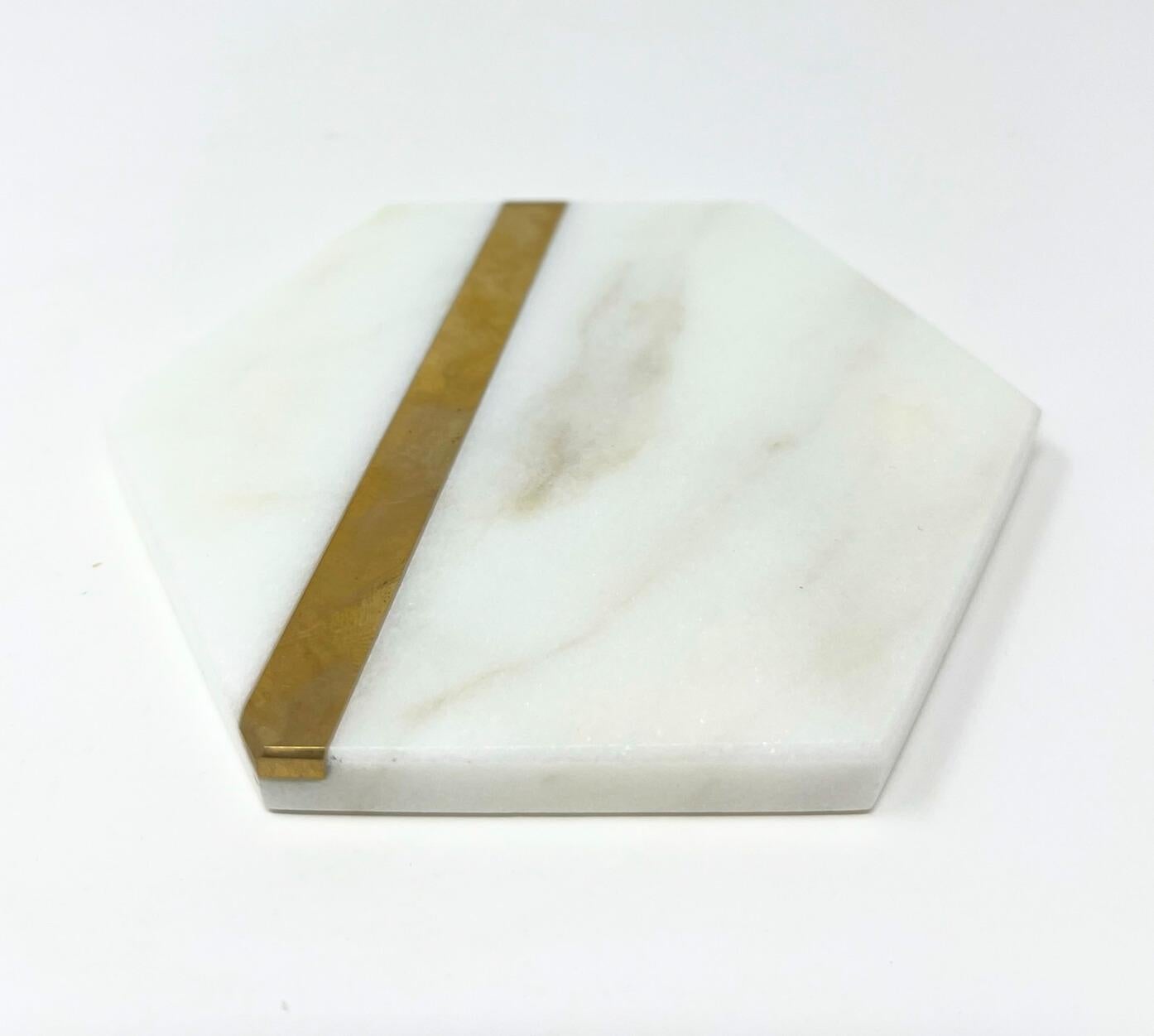 Hand-Carved Brass Coaster- 21st Century Calacatta Oro and Brass Hexagonal Coasters Set For Sale