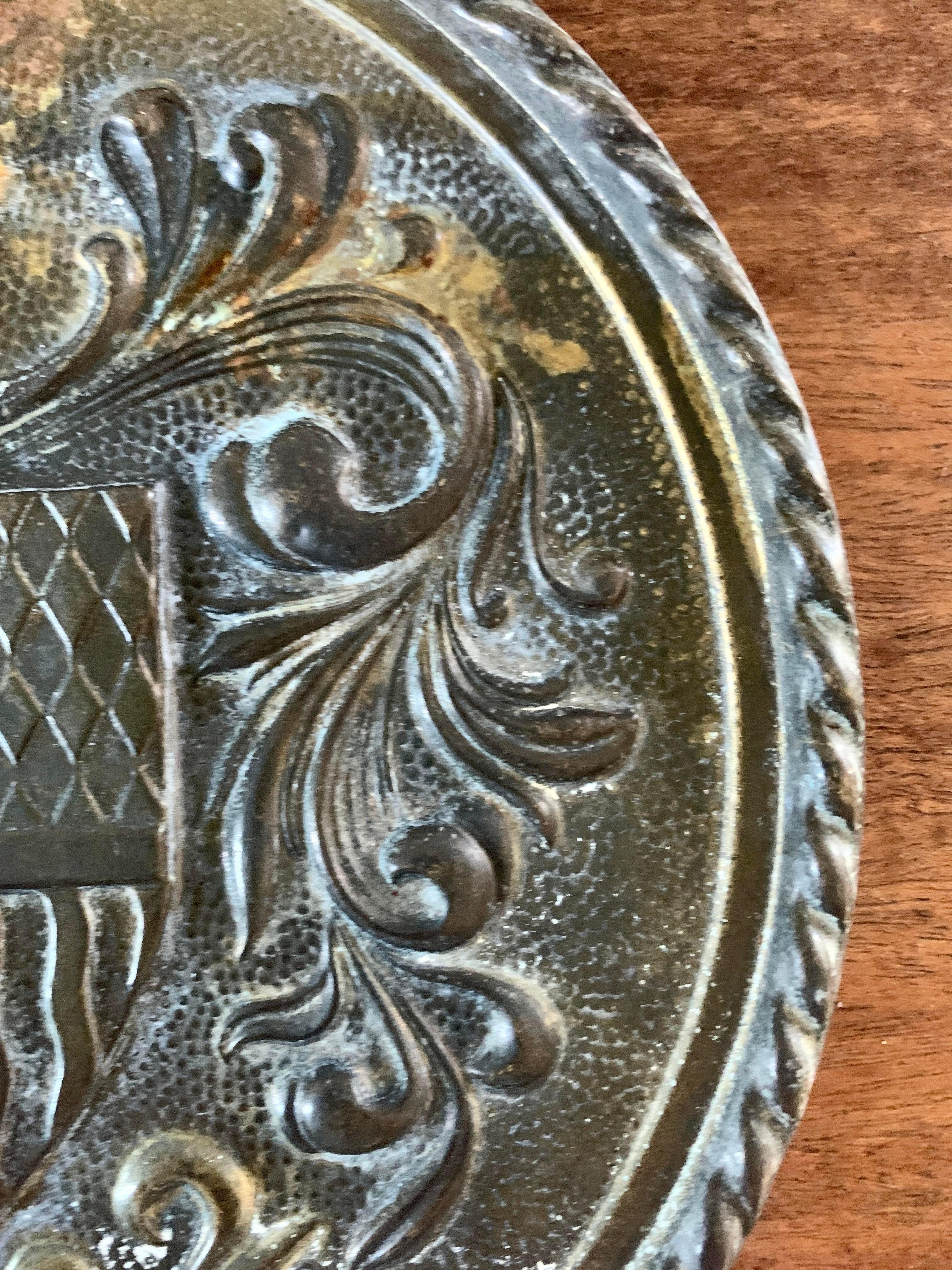 Brass Coat of Arms Wall Plate In Good Condition In Elkhart, IN