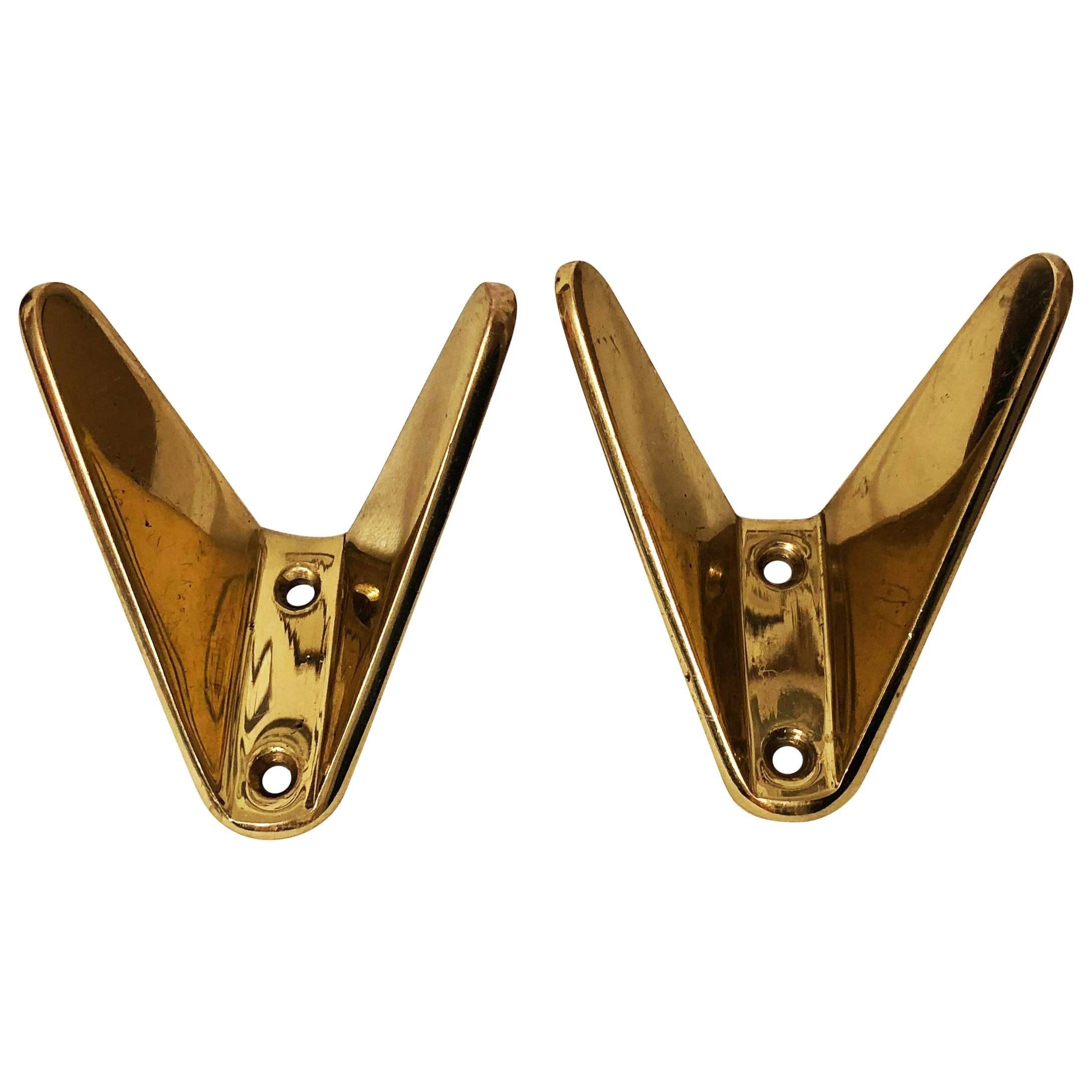 brass double hooks