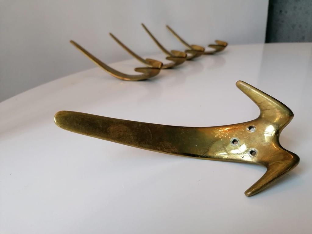 Brass Coat Wall Hooks by Carl Auböck In Good Condition For Sale In Vienna, AT