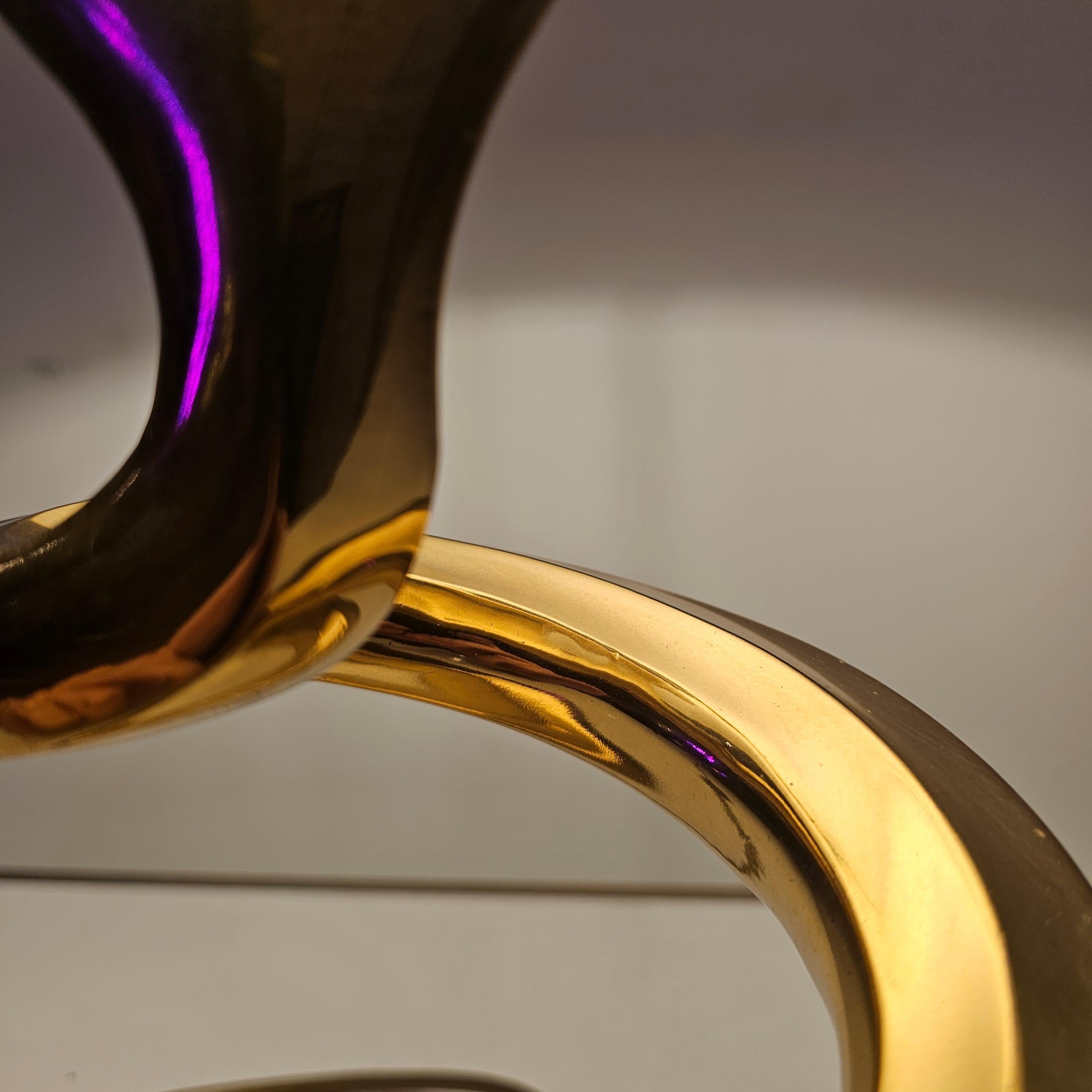 Cobra Minimalistische Tischlampe aus Messing im Zustand „Gut“ im Angebot in Waasmunster, BE