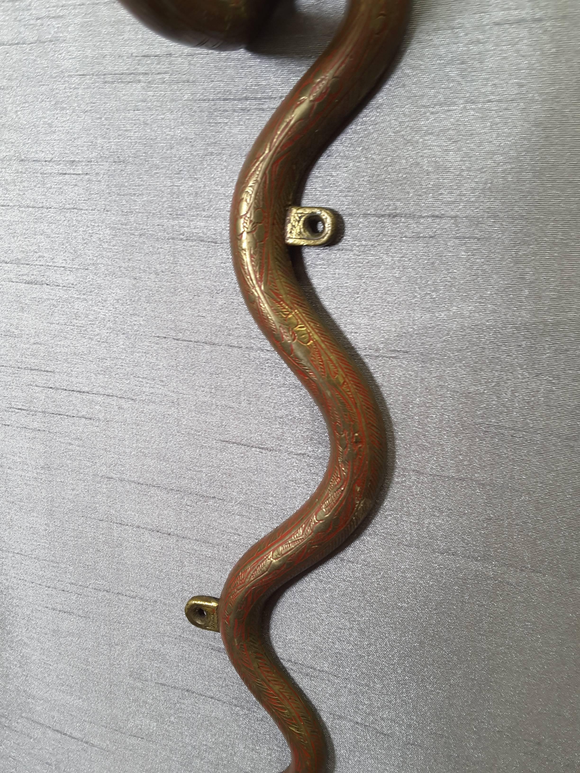 Brass Cobra Sconce Engraved Decoration with Red Detailing, circa 1960s In Good Condition In Ottawa, Ontario