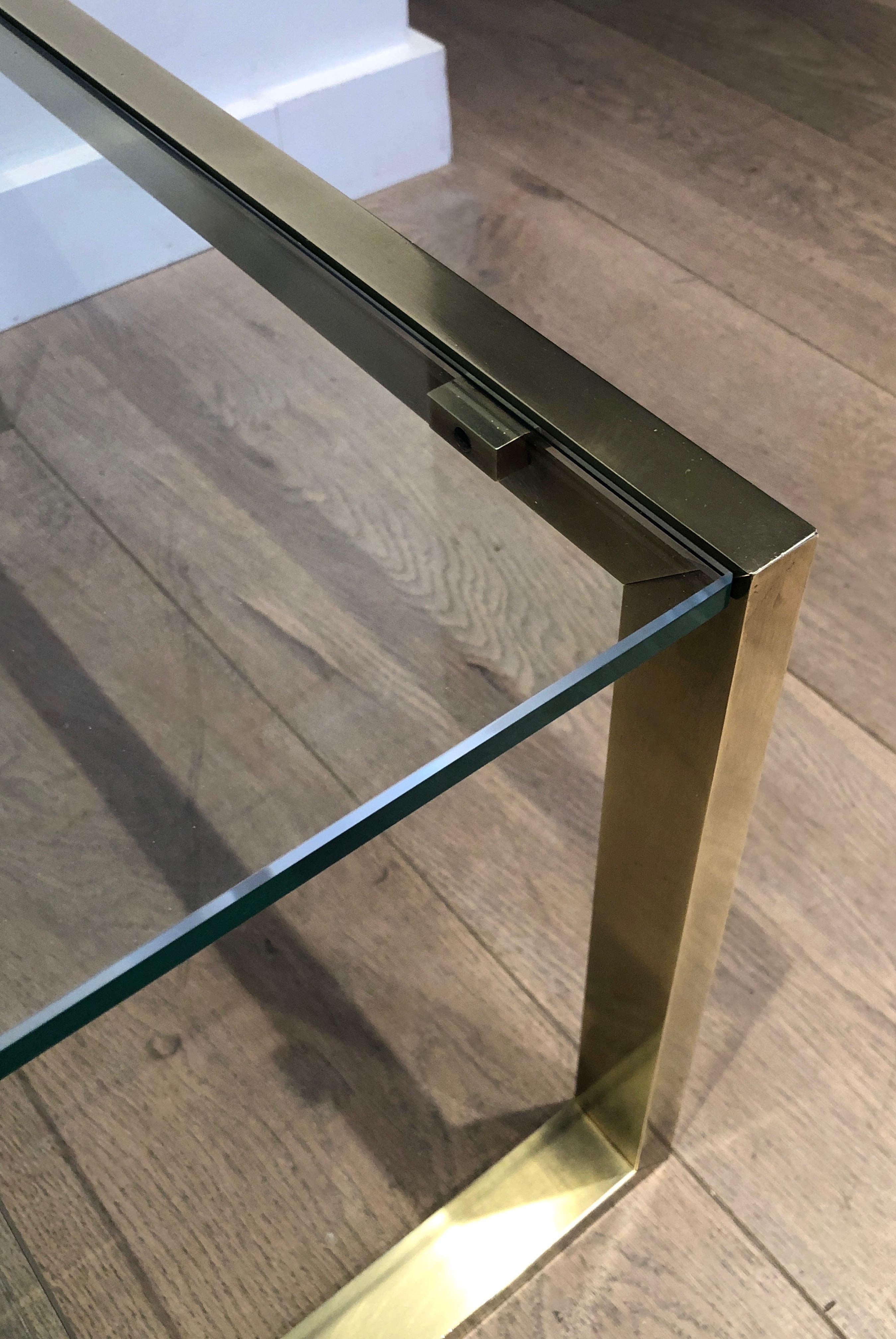 Table basse en laiton par Guy Lefèvre pour Maison Jansen en vente 5