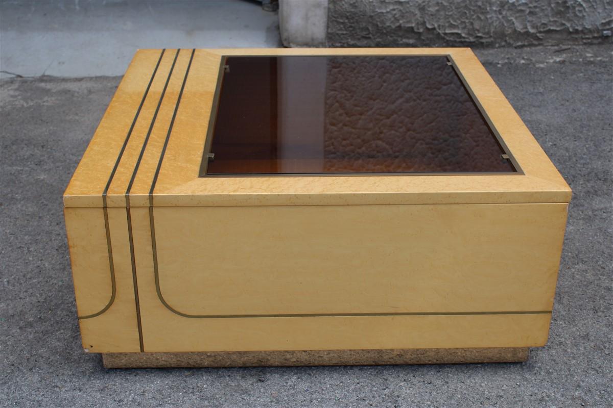 Brass Coffee Table in Brass and Italian Elm Briar 1970 with Door In Good Condition In Palermo, Sicily
