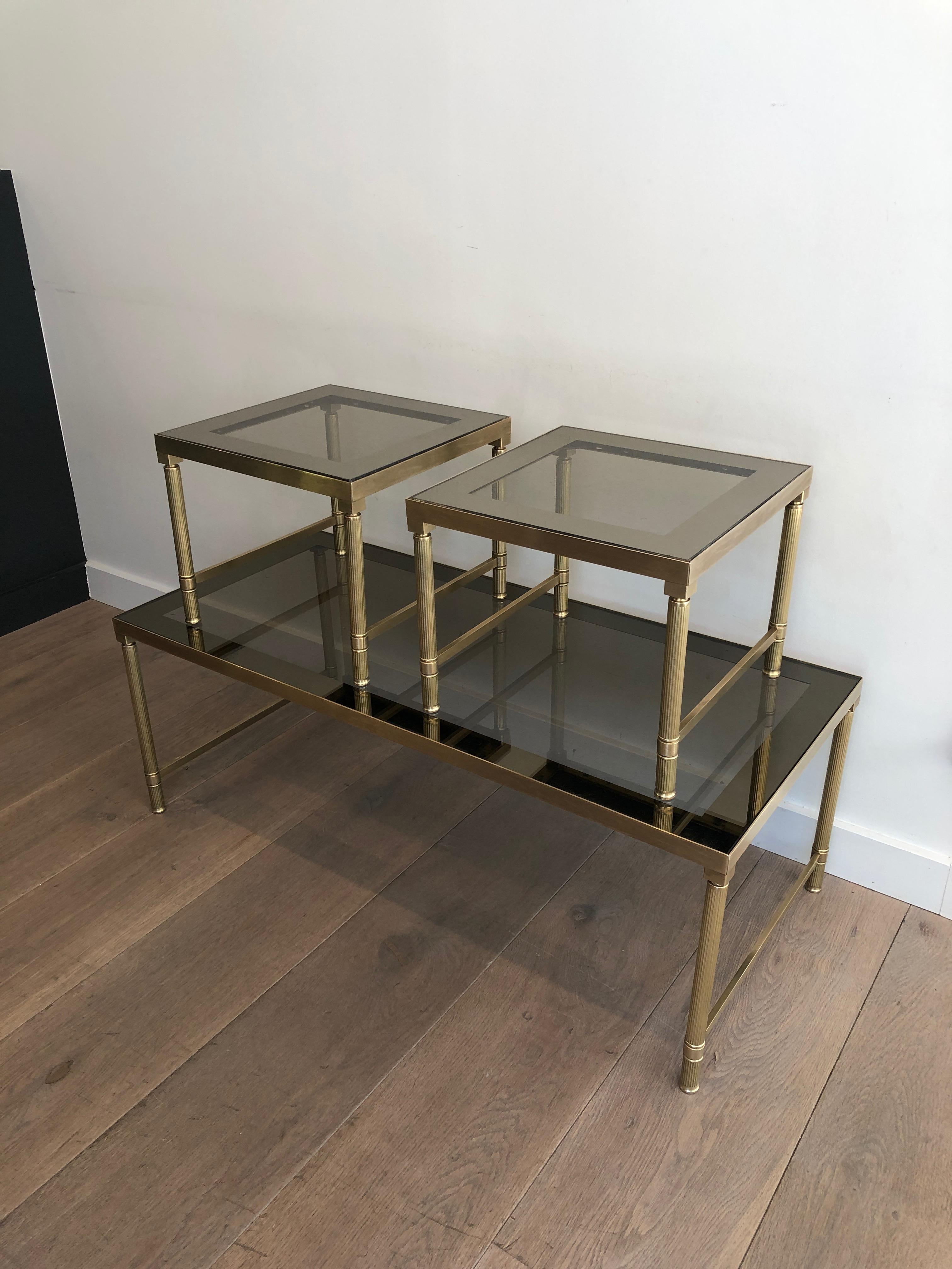 Brass Coffee Table with 2 Nesting Tables That Can Be Used as Side Tables In Good Condition For Sale In Marcq-en-Barœul, Hauts-de-France