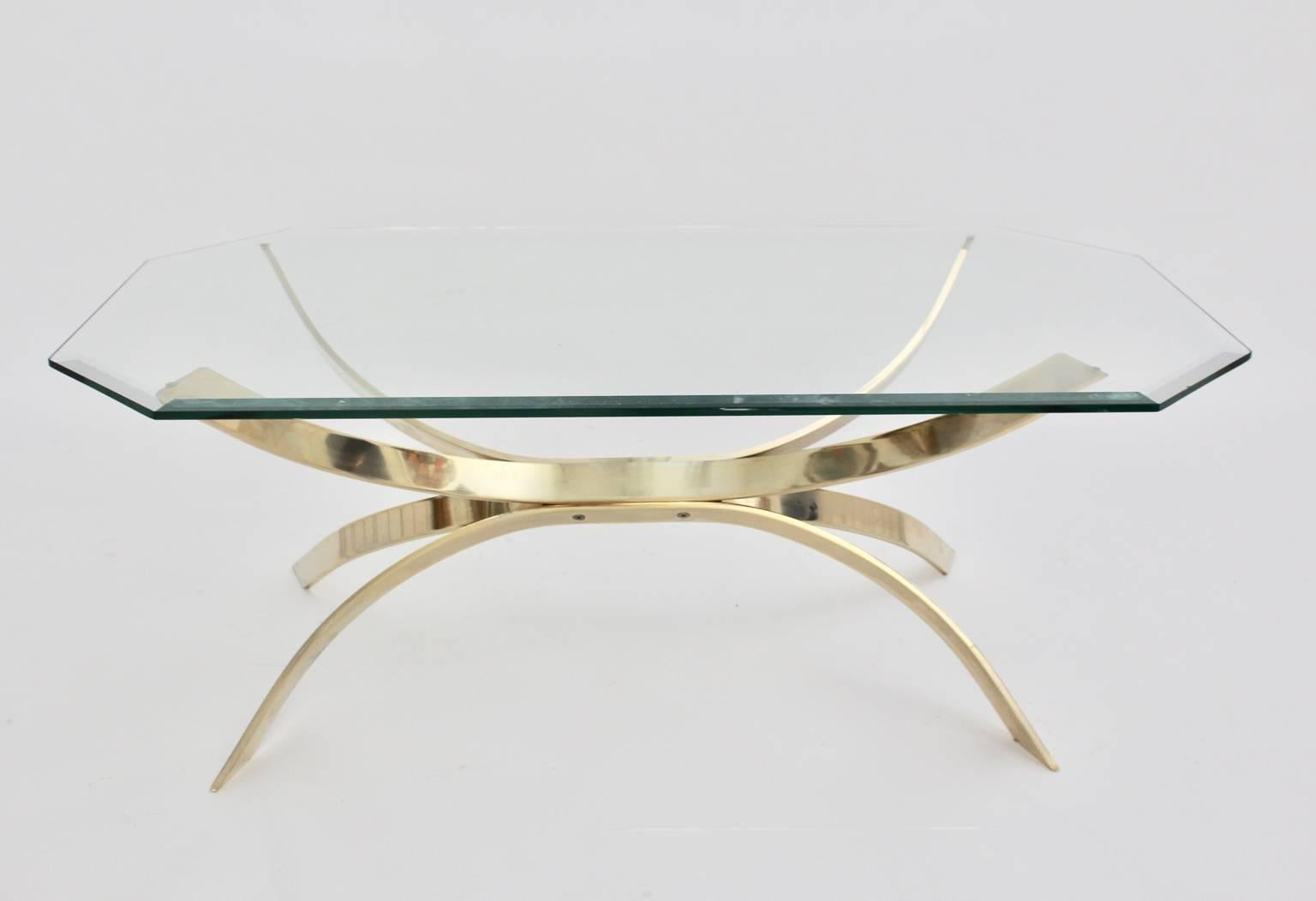 20th Century Modernist Vintage Brass Coffee Table with a Clear Glass Top, 1970s