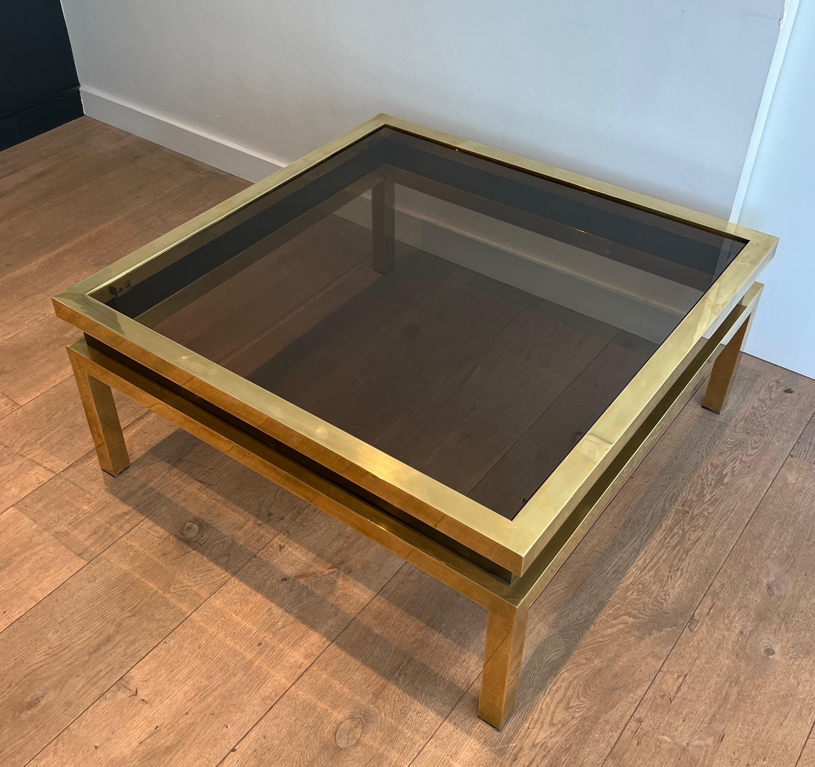 Table basse en laiton avec laque noire et plateau en verre fumé par Guy Lefèvre en vente 14