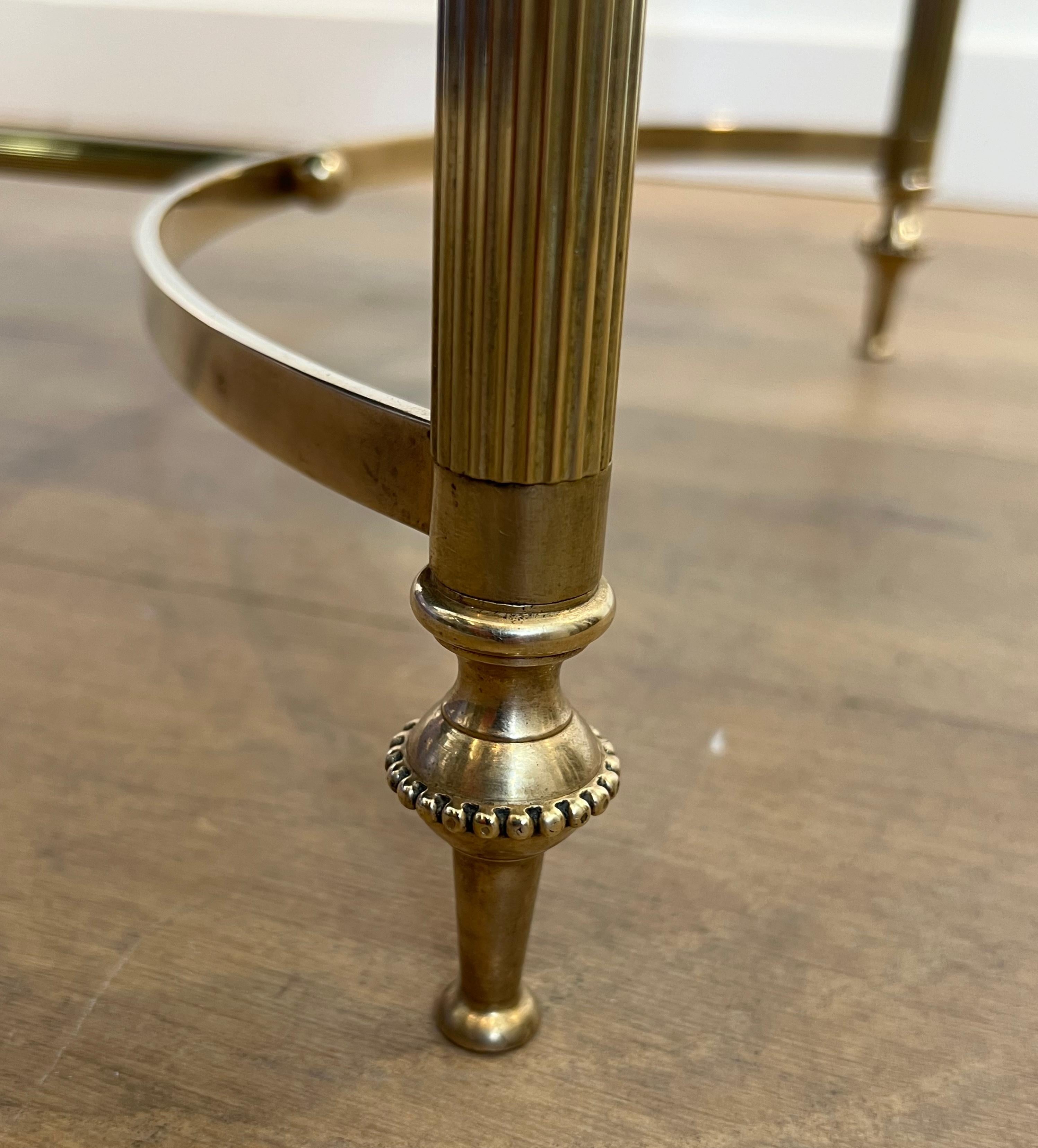 Table basse en laiton avec plateau en verre laqué noir par Maison Jansen en vente 12